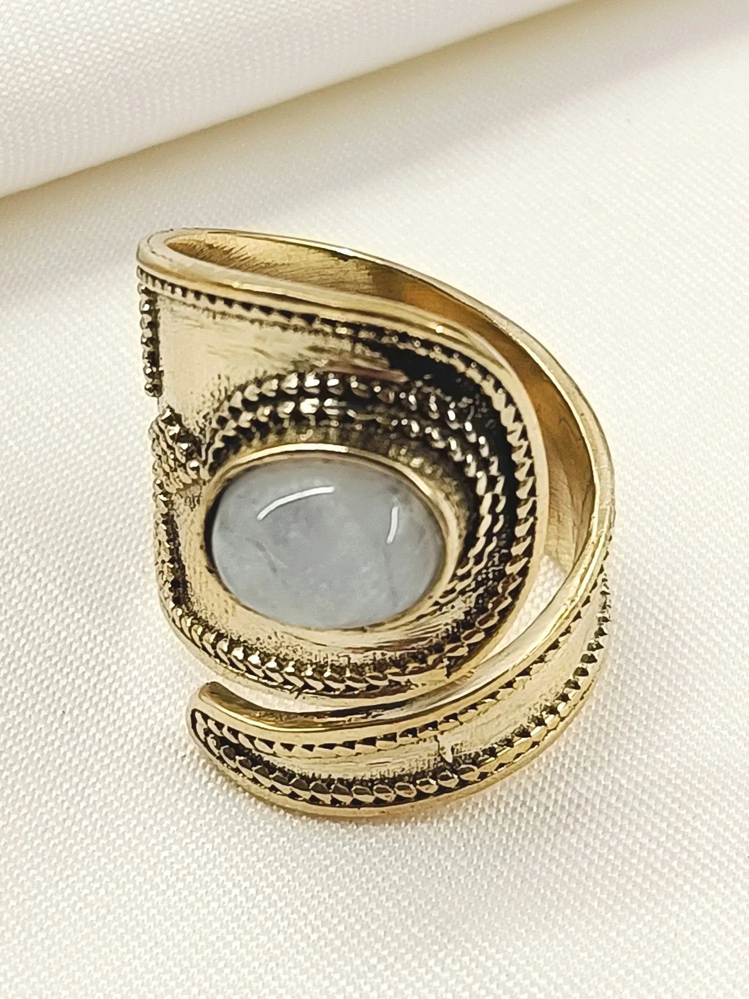 Stephanie Grey Western Finger Ring