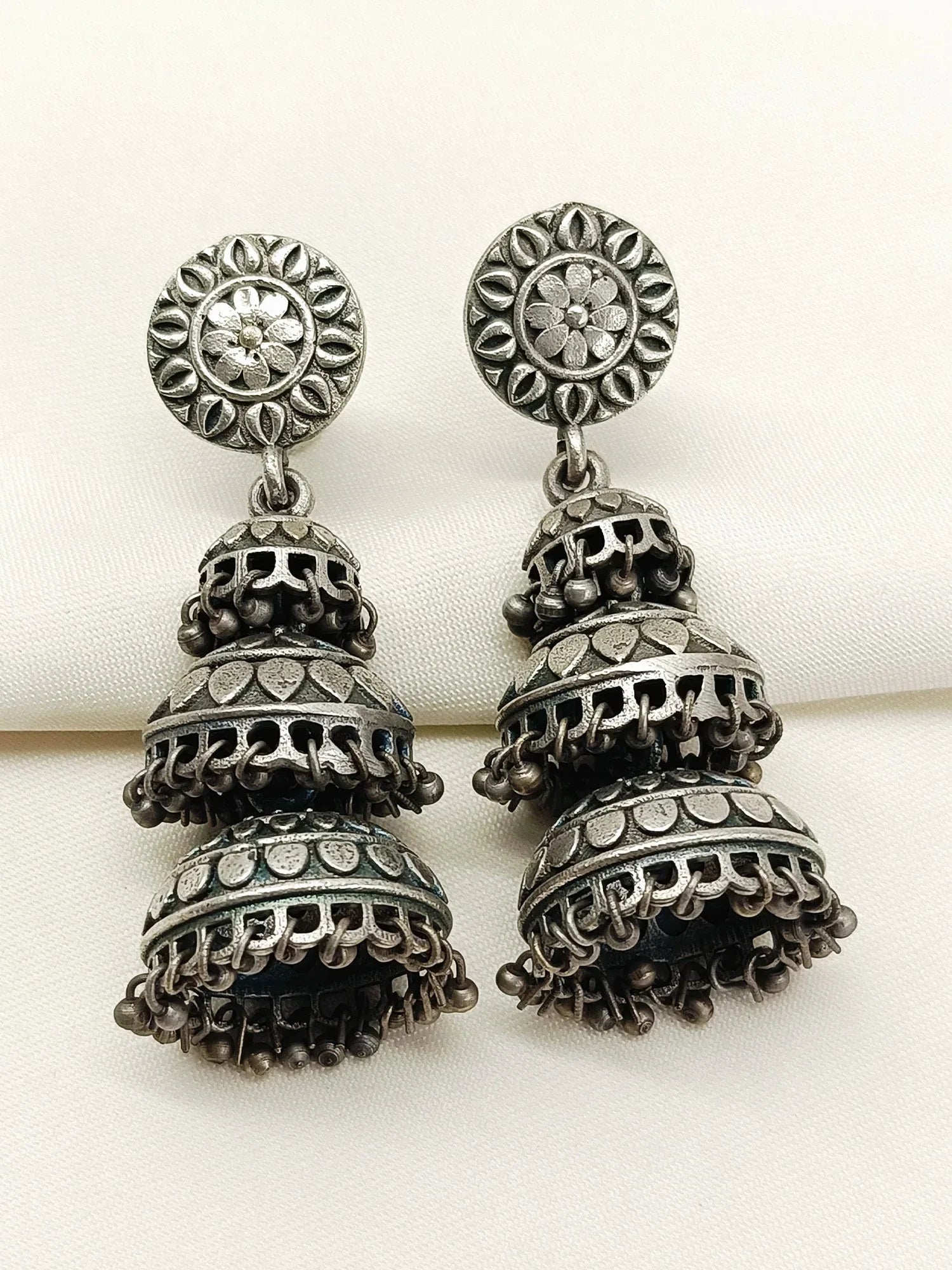 Punarvi Plain Oxidized Jhumki