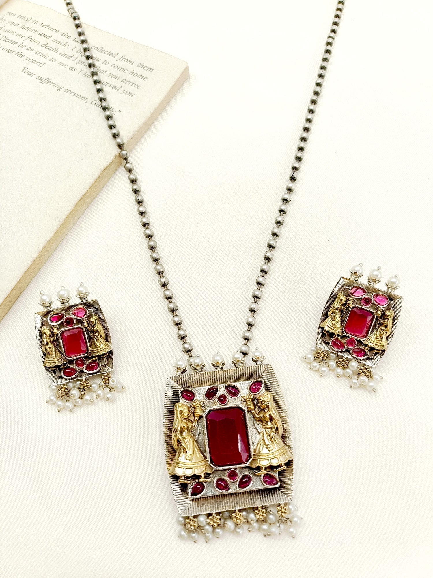 Razilli Ruby Oxidized Pendant Set - qivii