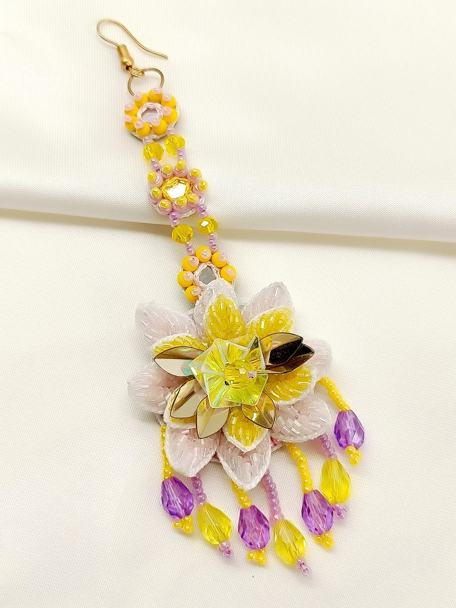 Nathalie Multi Colour Handmade Maangteeka - qivii