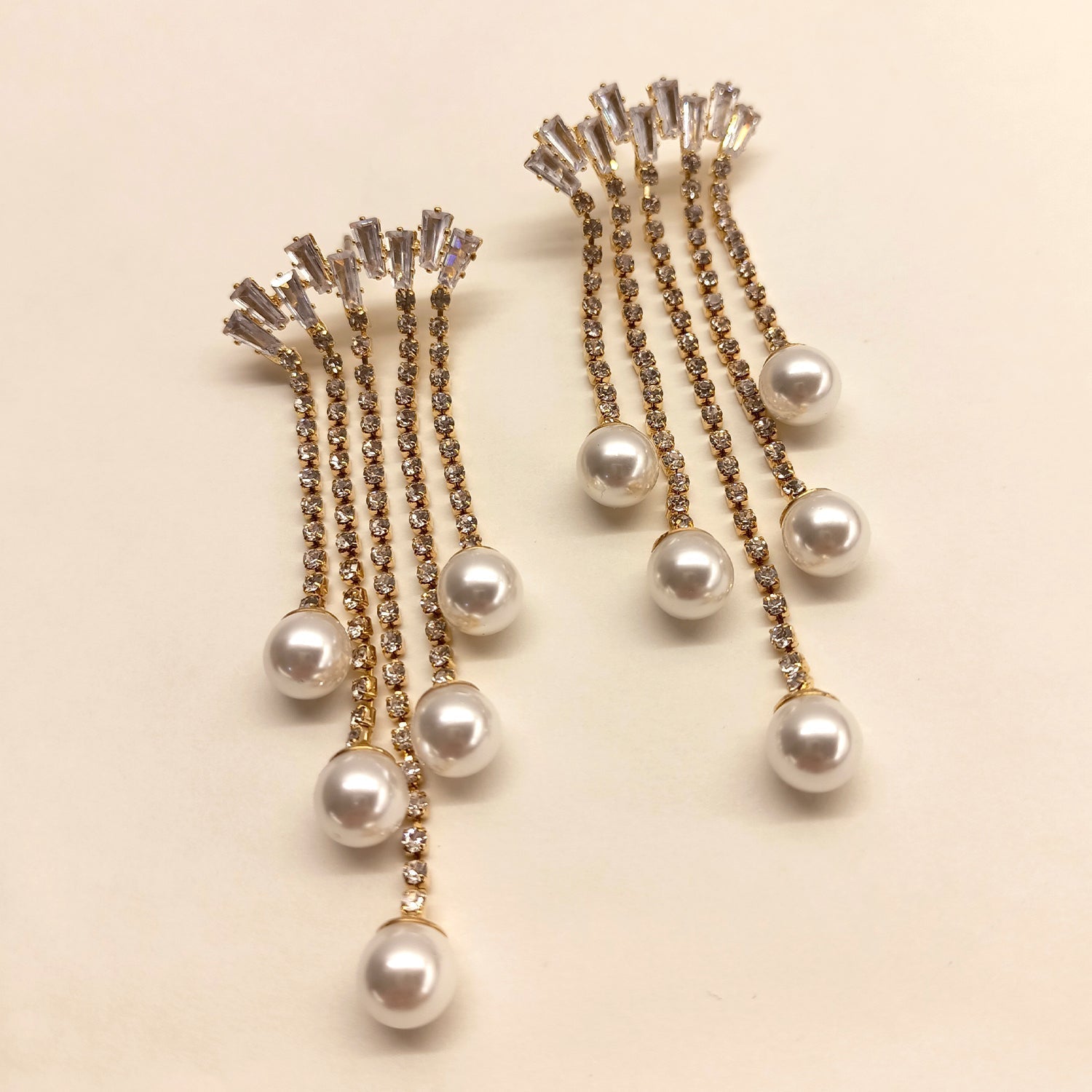 Maaria Rhino Stone Golden Western Earrings - qivii