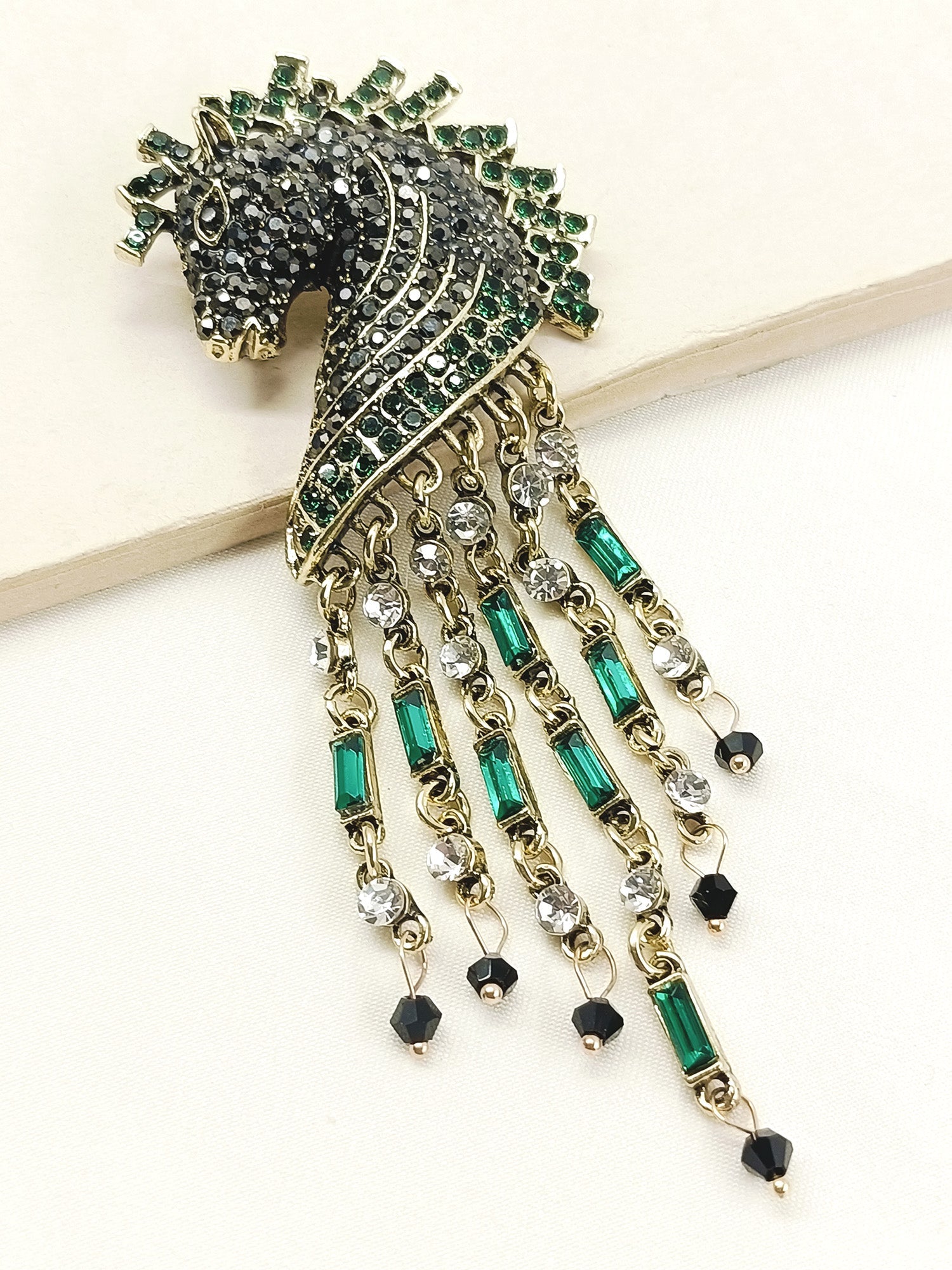 Satyam Green Horse Men's Brooch