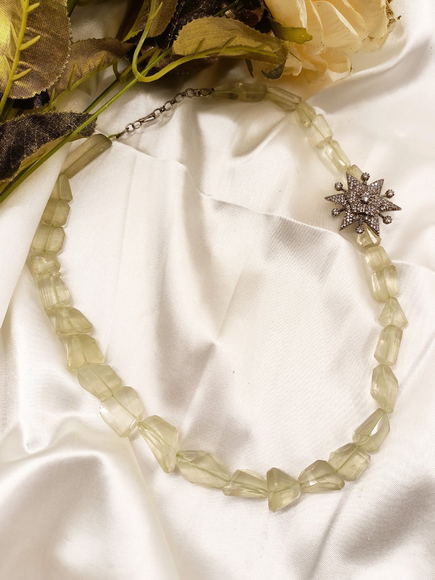 Sayantika Light Green Quartz Necklace - qivii