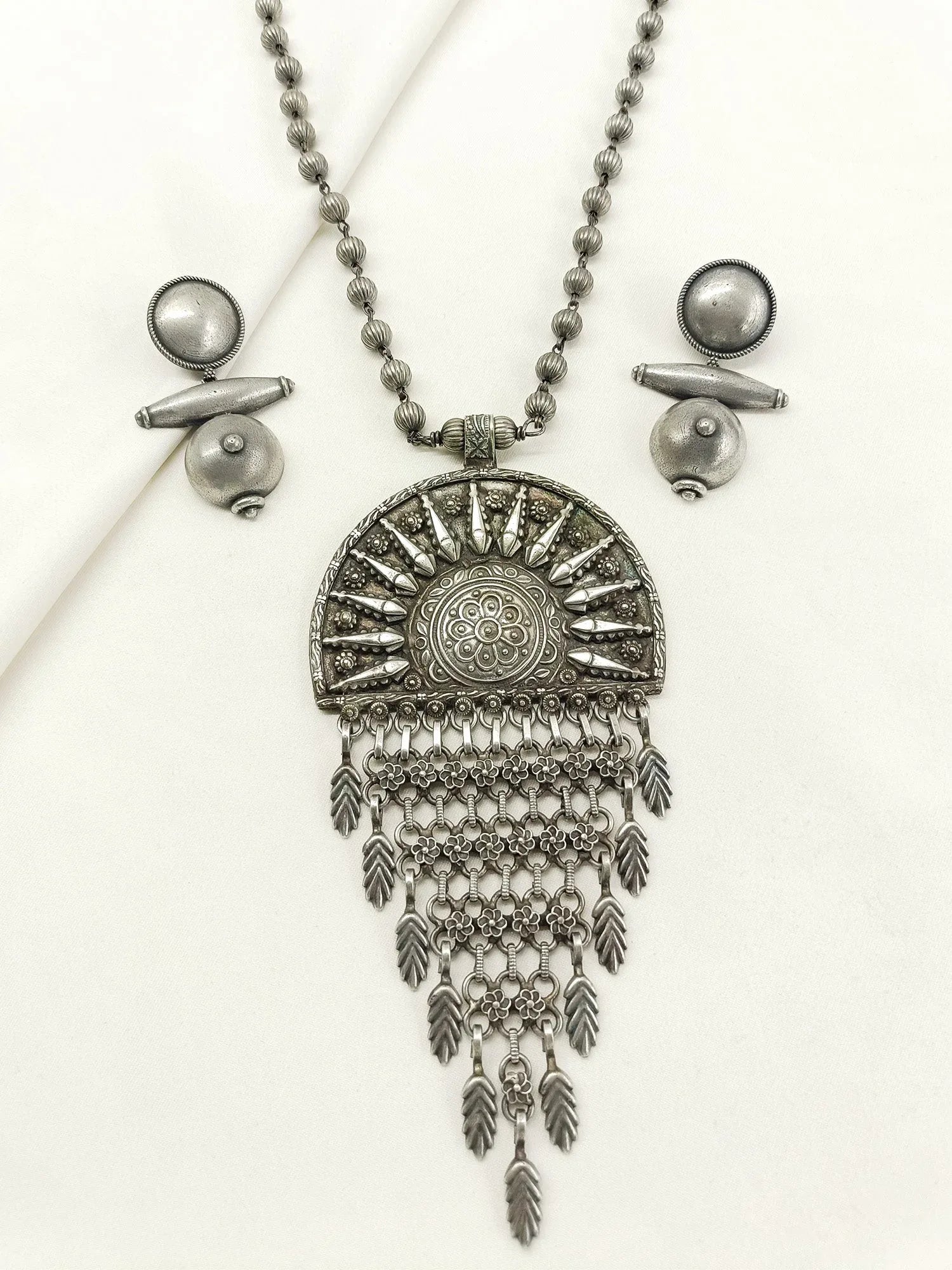 Sheesha Plain Oxidized Pendant Set