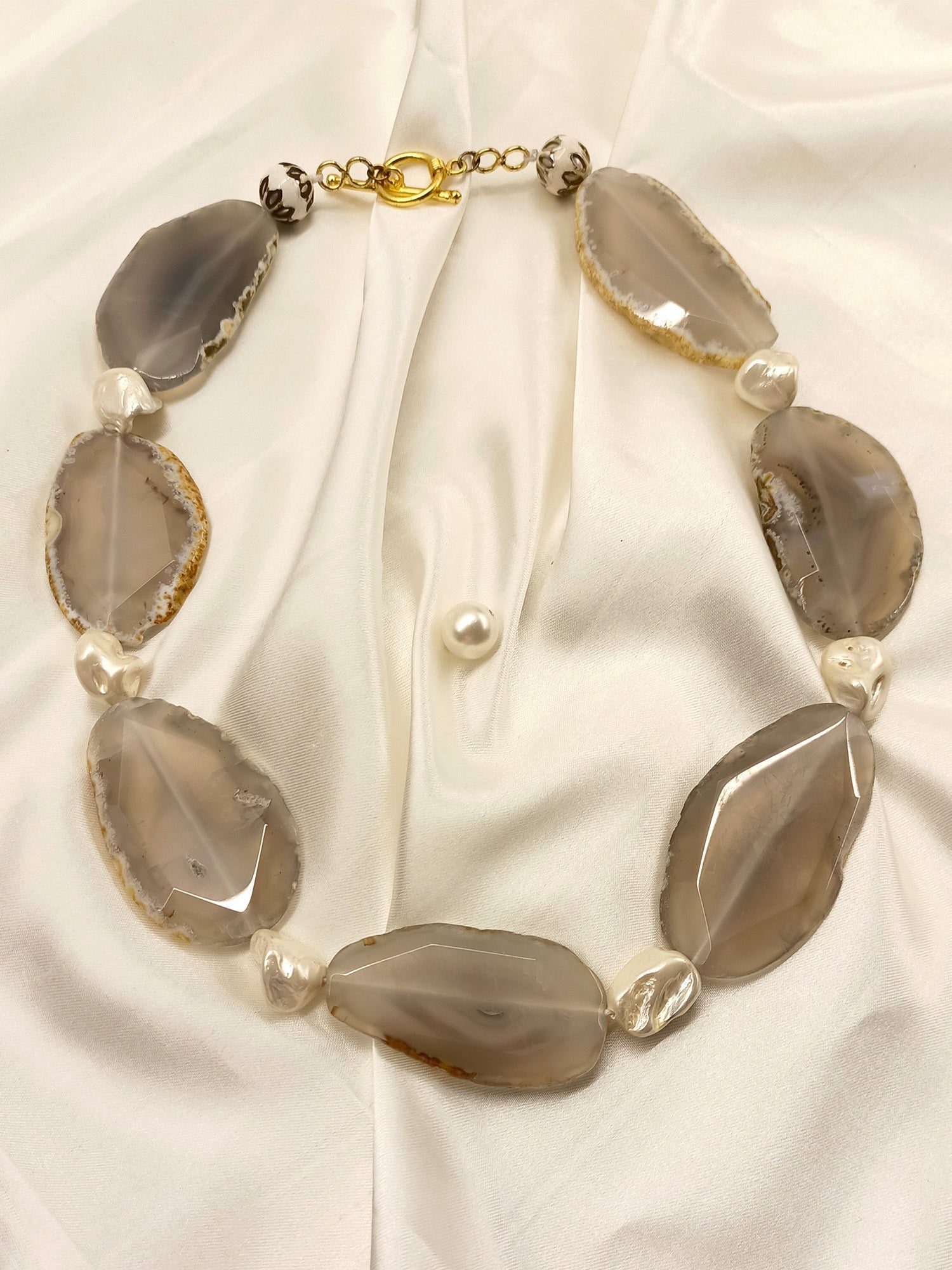 Preetika Marvel Natural Stone Necklace - qivii