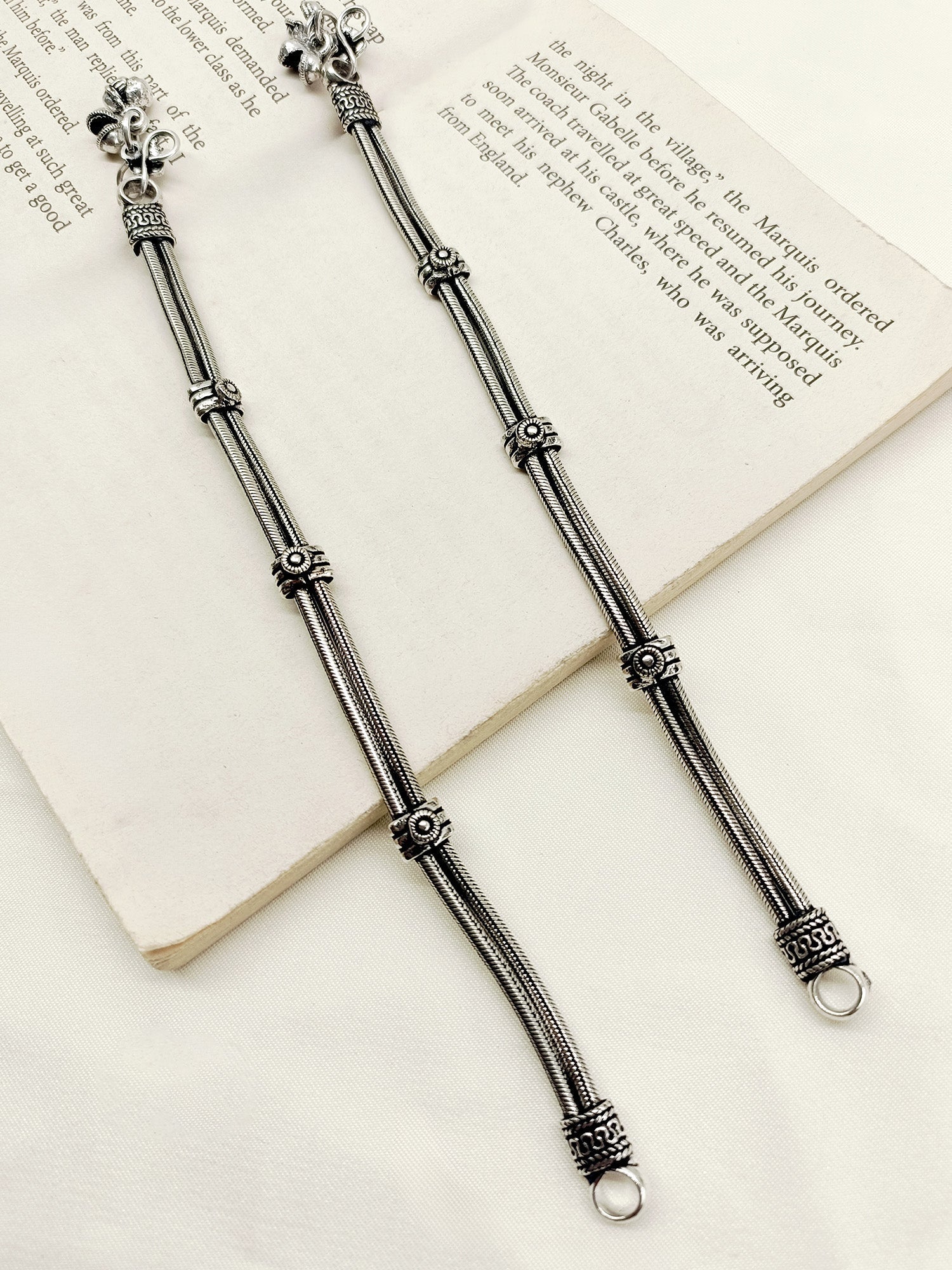 Devisha Double Layerd Oxidized Silver Anklet - qivii