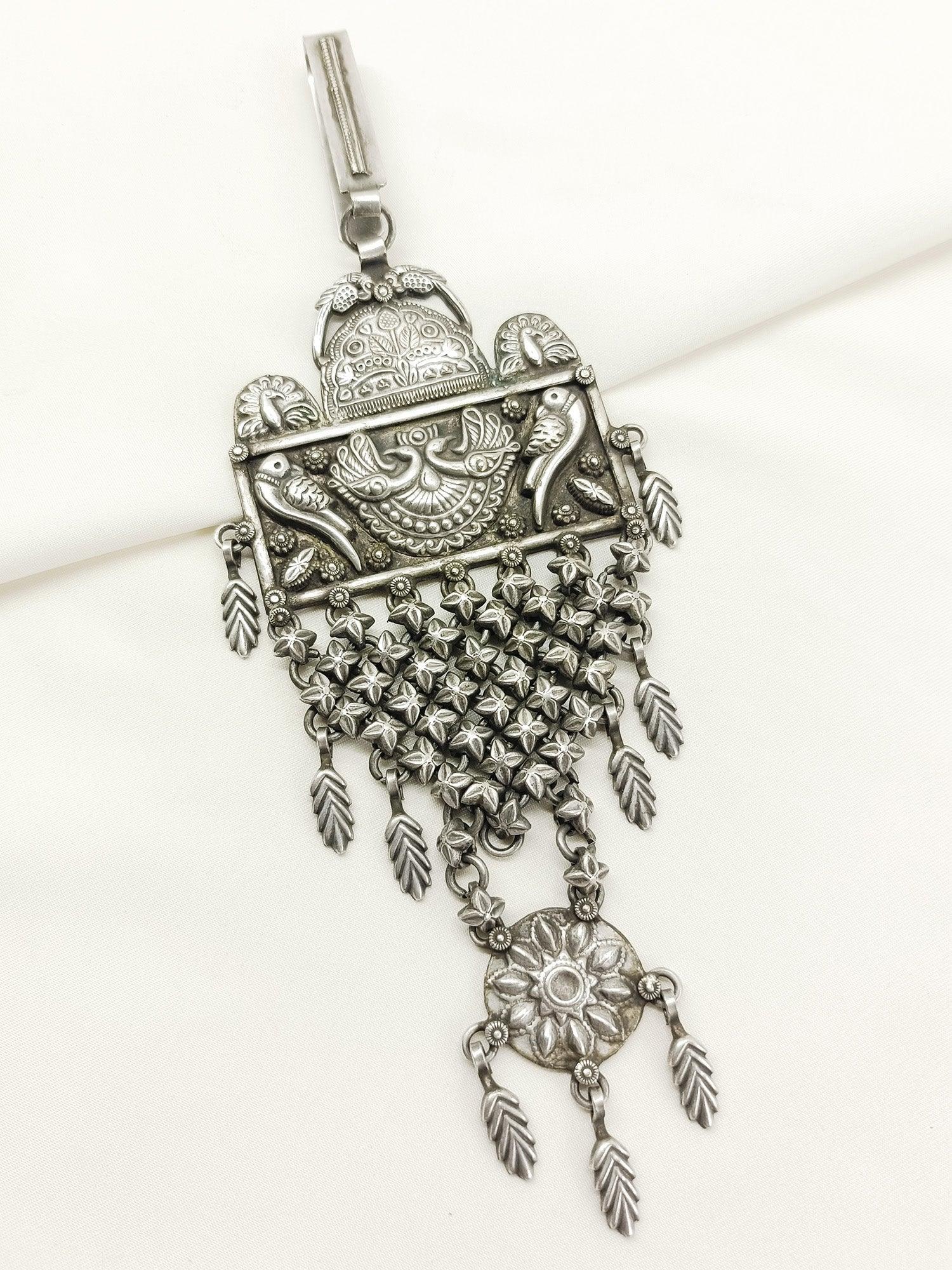 Sharvani Plain Oxidized Key Ring