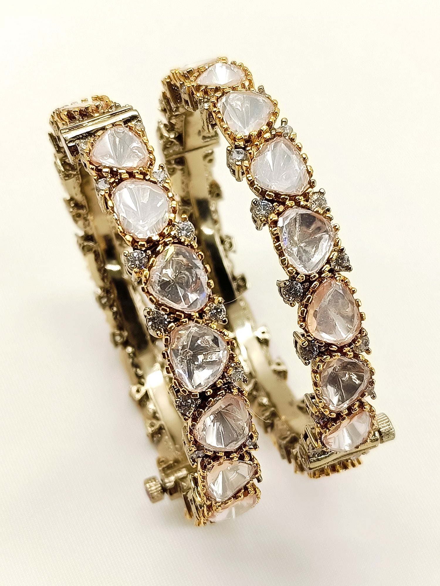 Pratyusha White Kundan Bangles