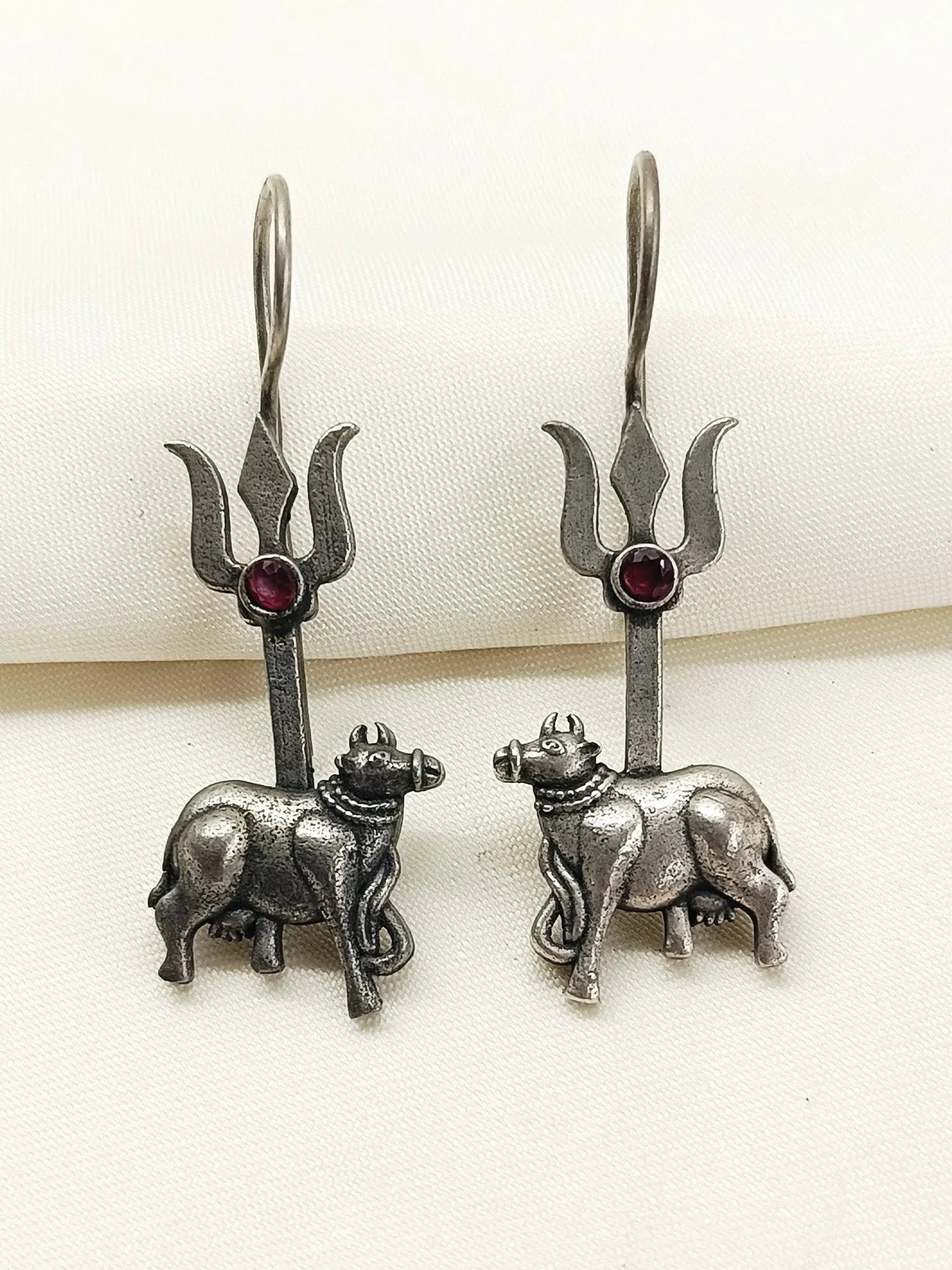 Divija Ruby Oxidized Earring