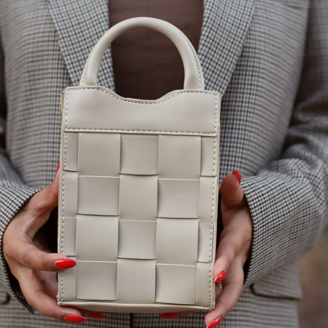 Chalise | Phone Bag - By Qivii