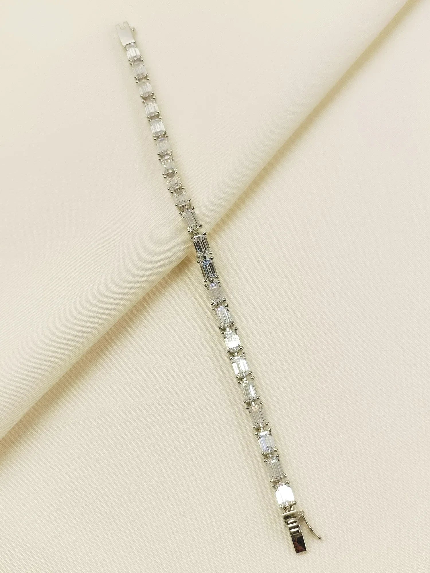 Eden White 92.5 Silver Swarovski Stone Bracelet