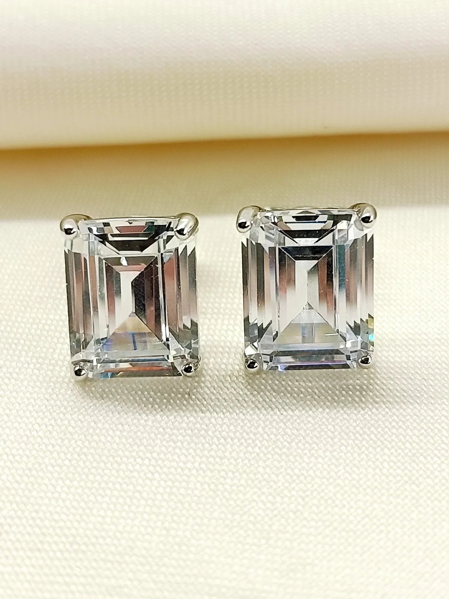 Illuminee 92.5 Silver Swarovski Stone Tops