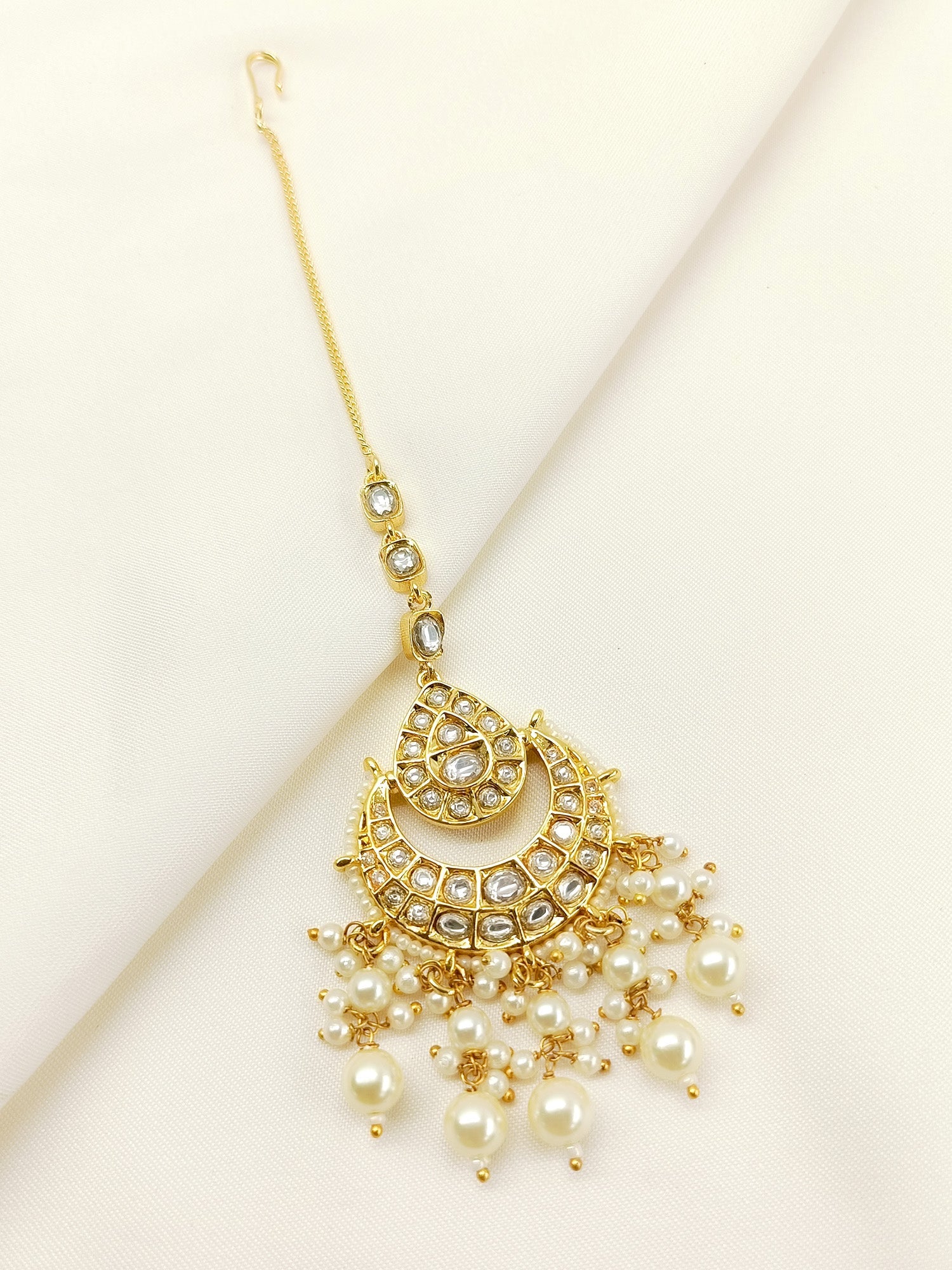 Ifra White Kundan Teeka