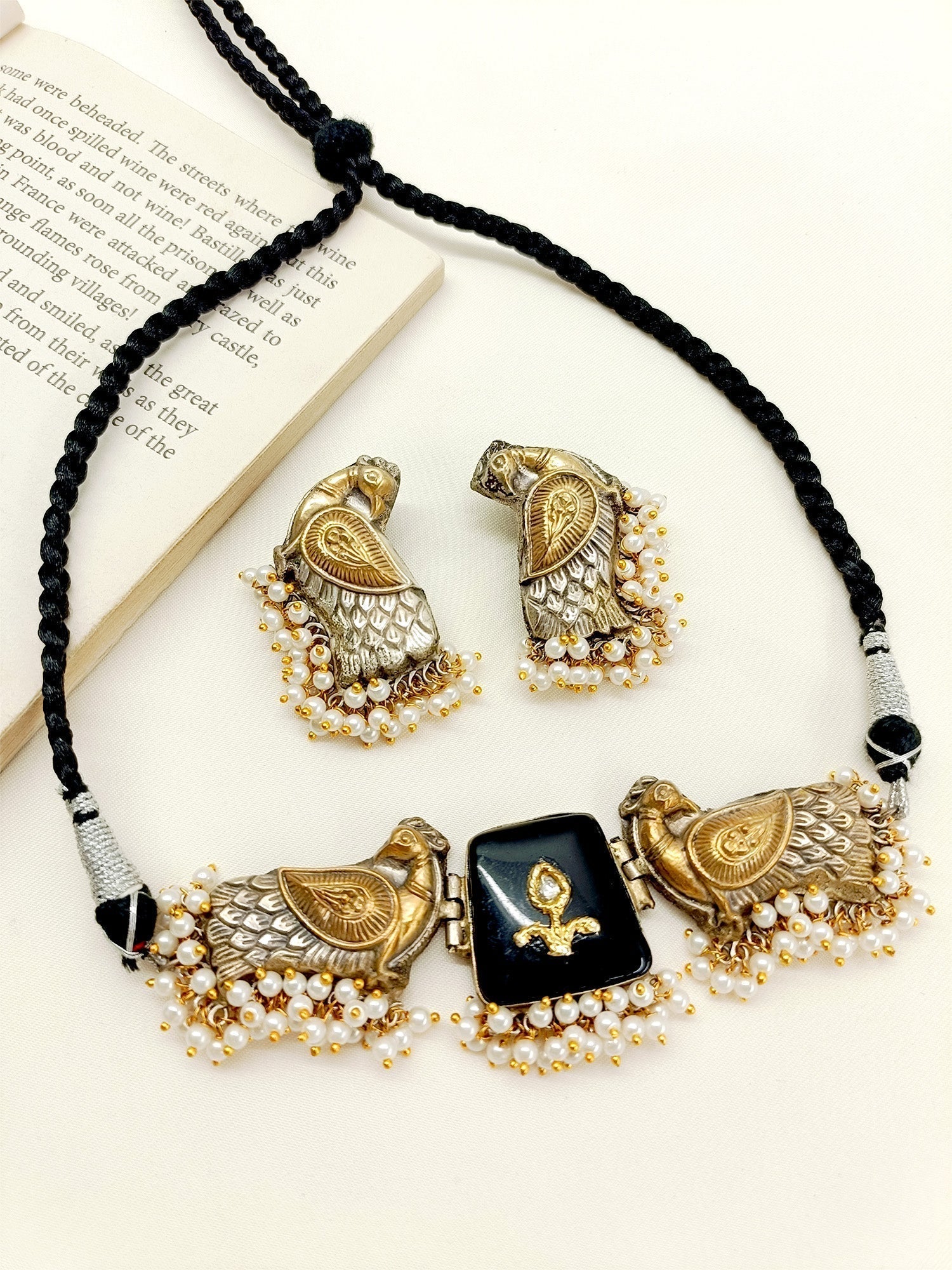 Safa Black Peacock Oxidized Choker Set - qivii