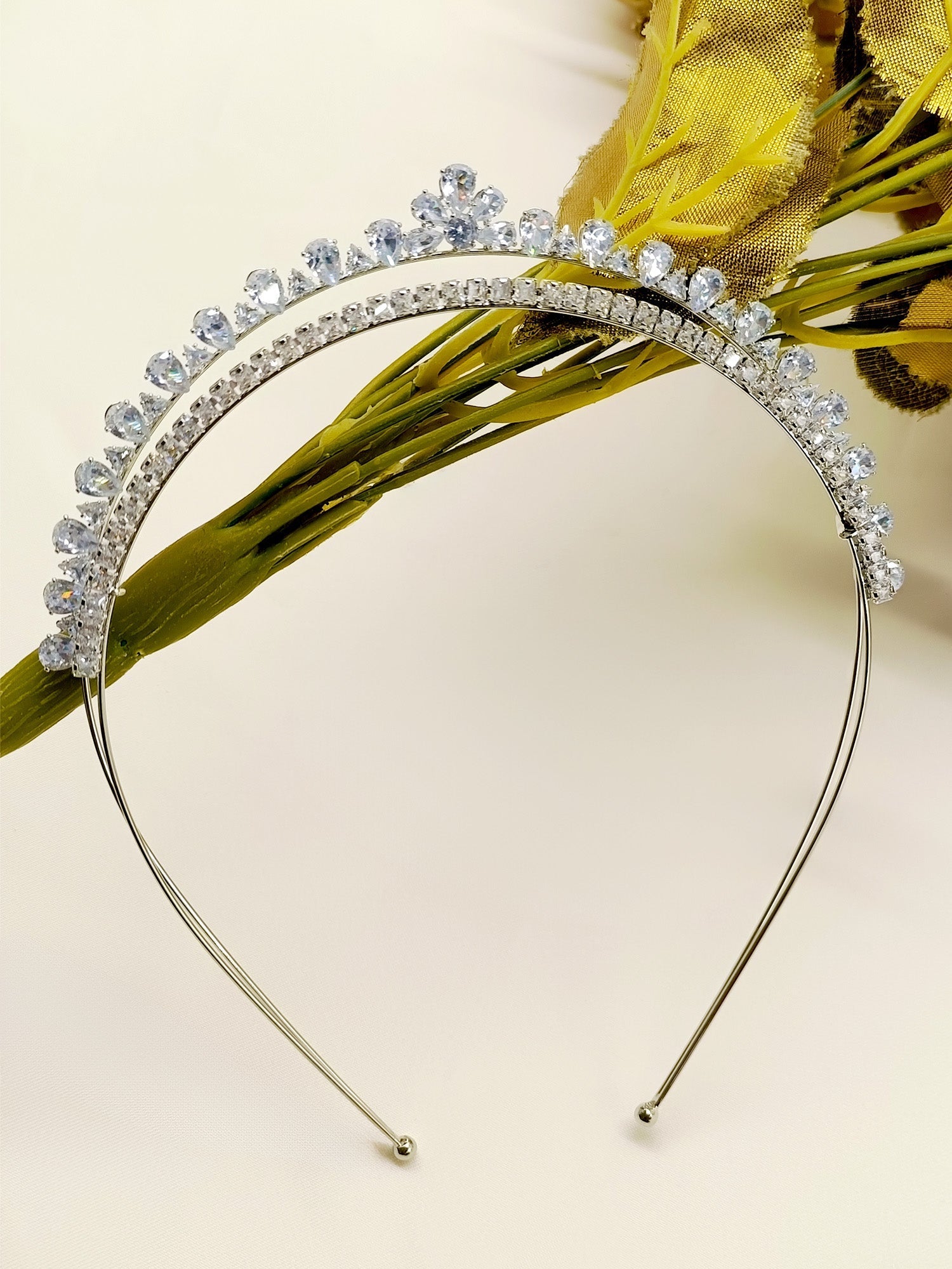 Reigna American Diamond Hair Band - qivii