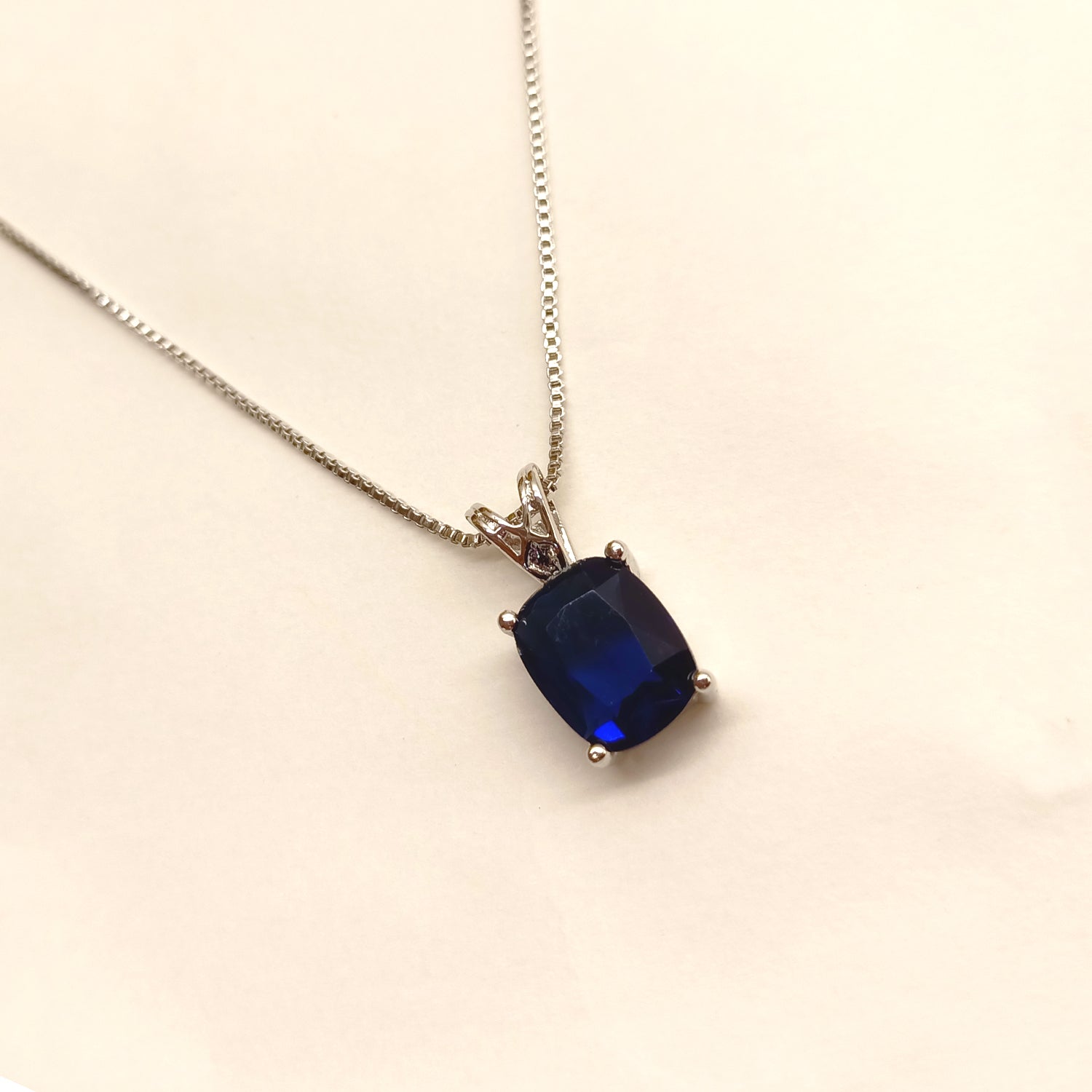 Lina Navy Blue Semiprecious Pendant With Silver Chain - qivii
