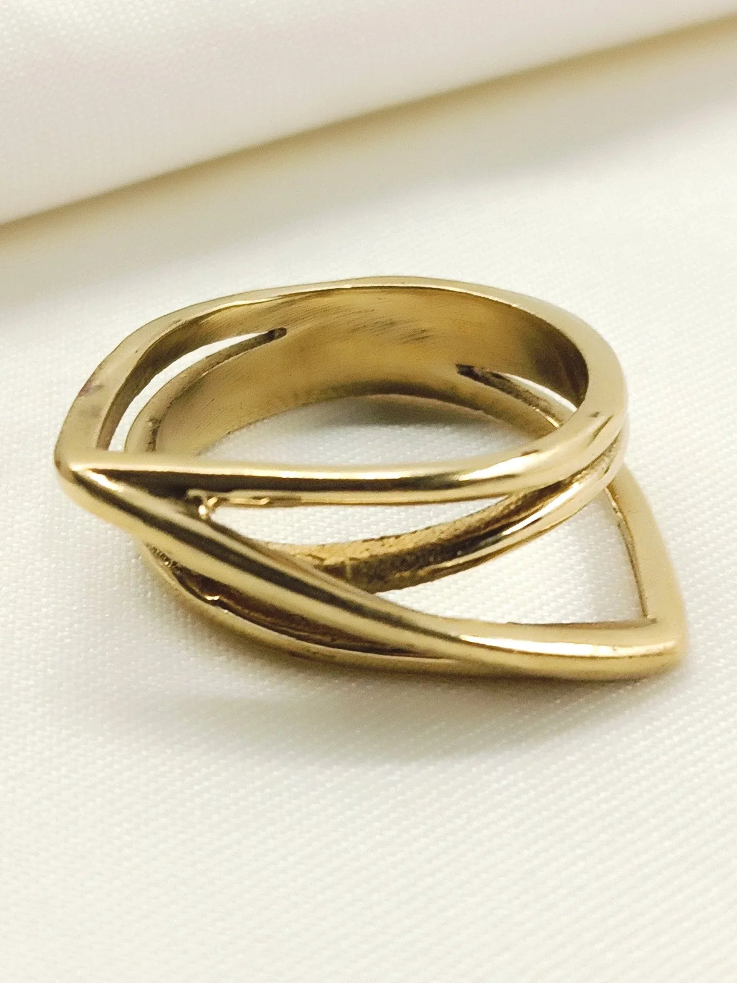 Shishika Golden Western Finger Ring