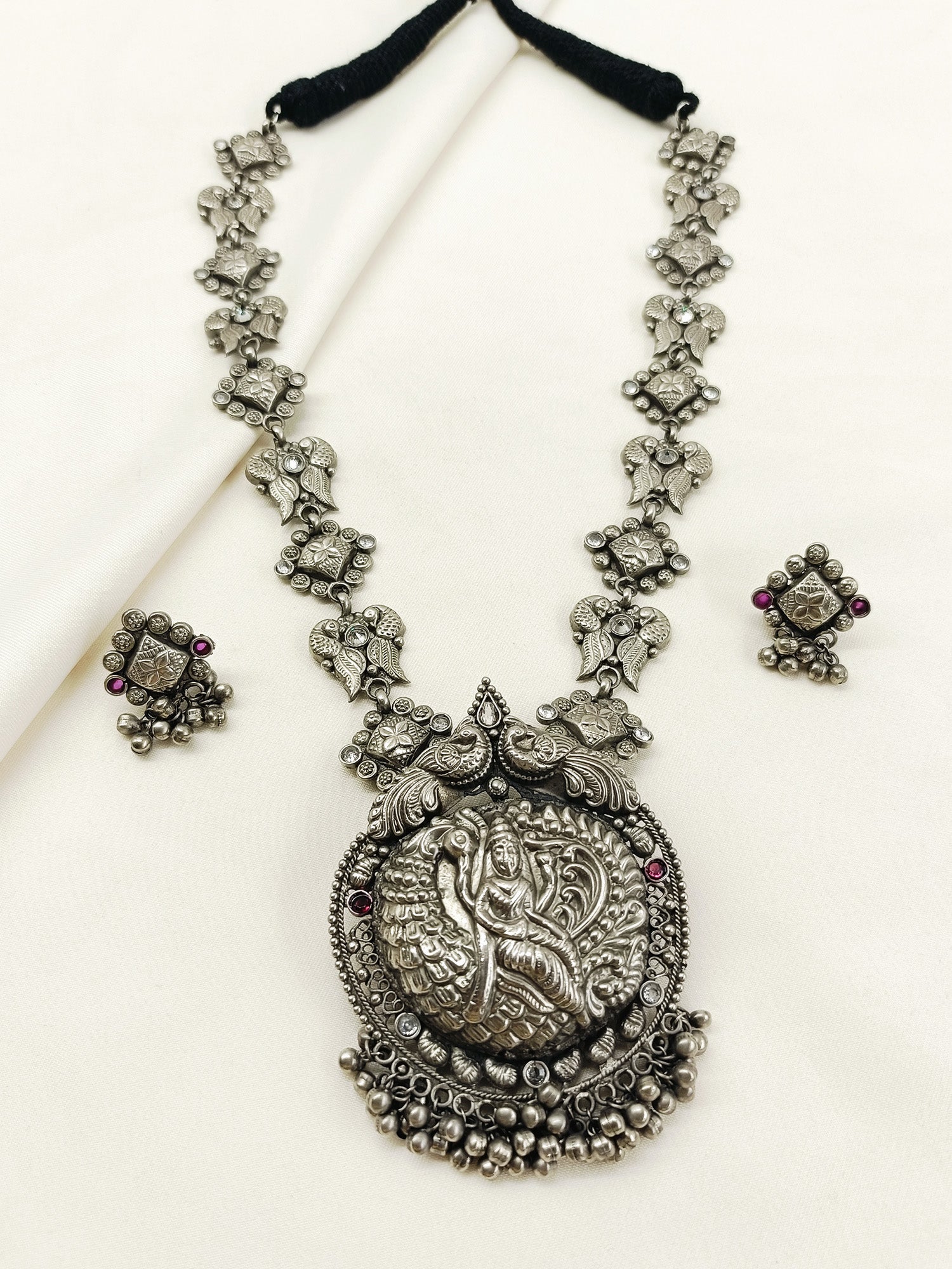 Krshnavi Plain Oxidized Necklace Set