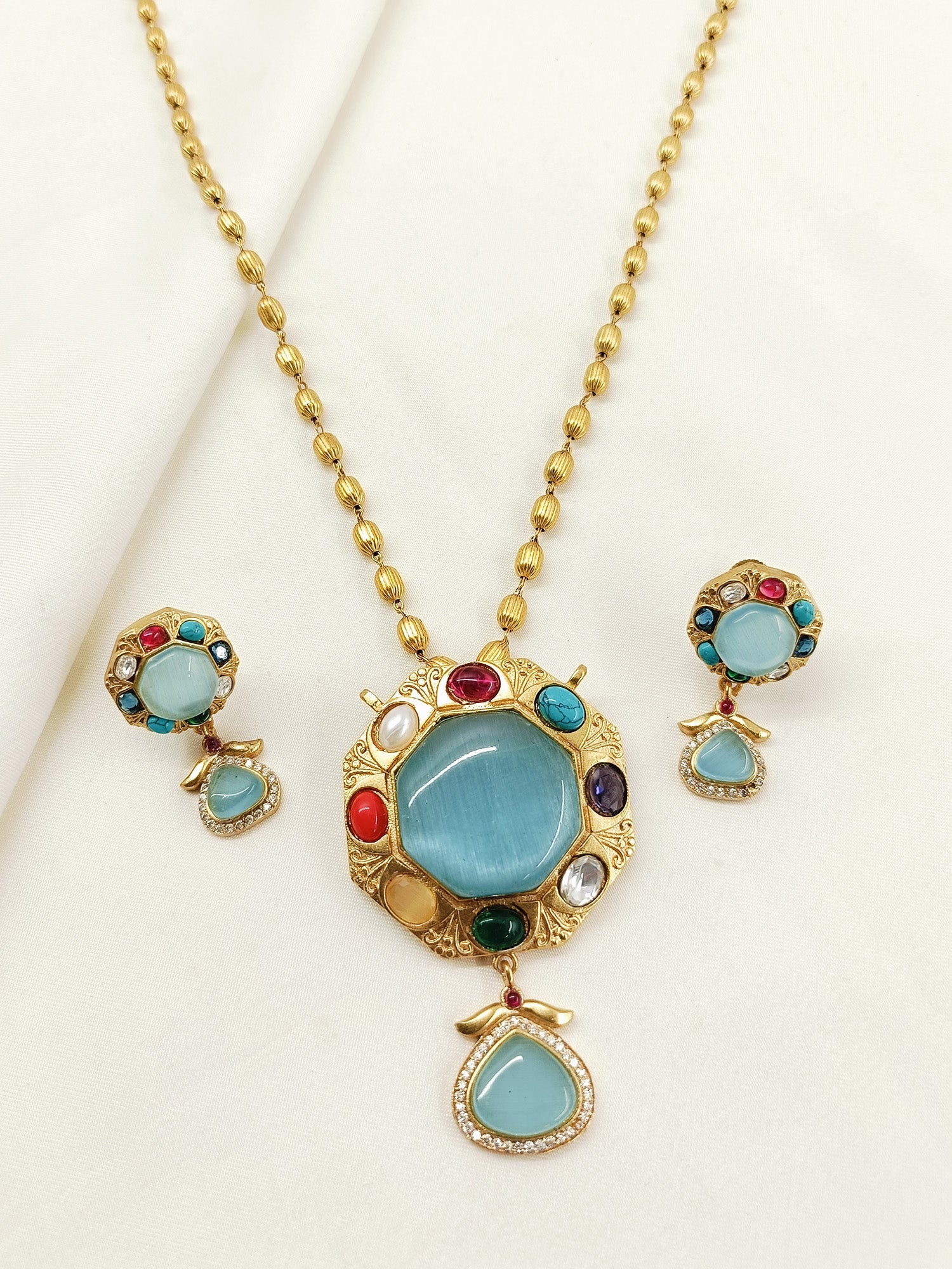 Vania Multi Colour Oxidized Pendant Set