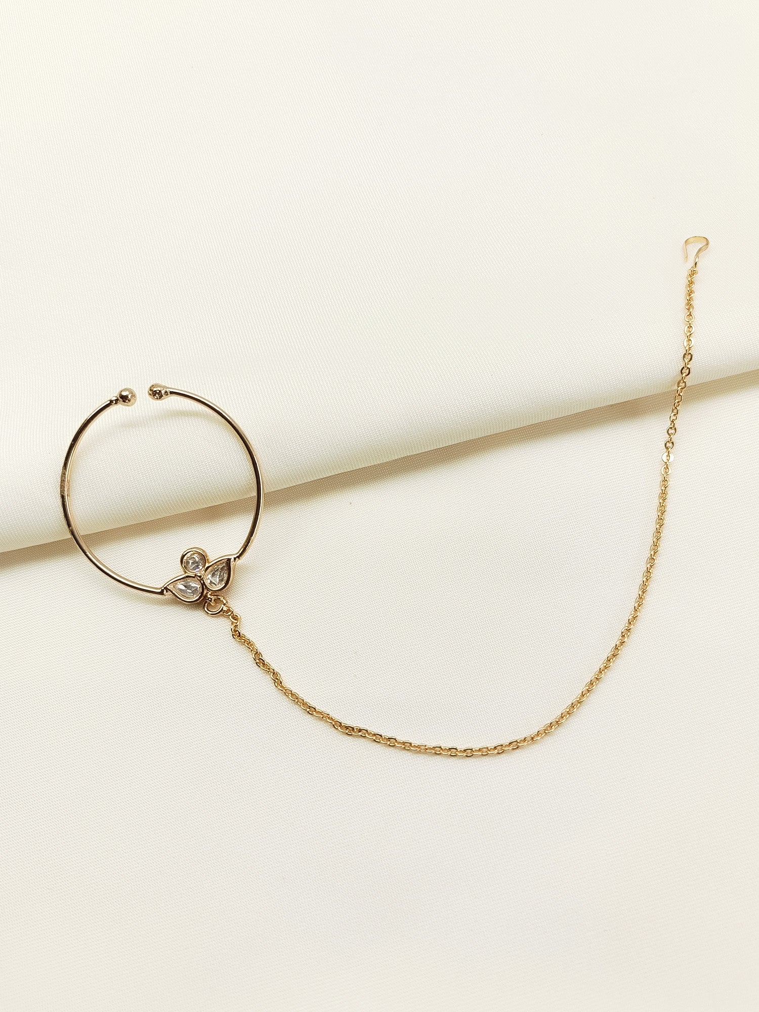 Kabini White Kundan Nath