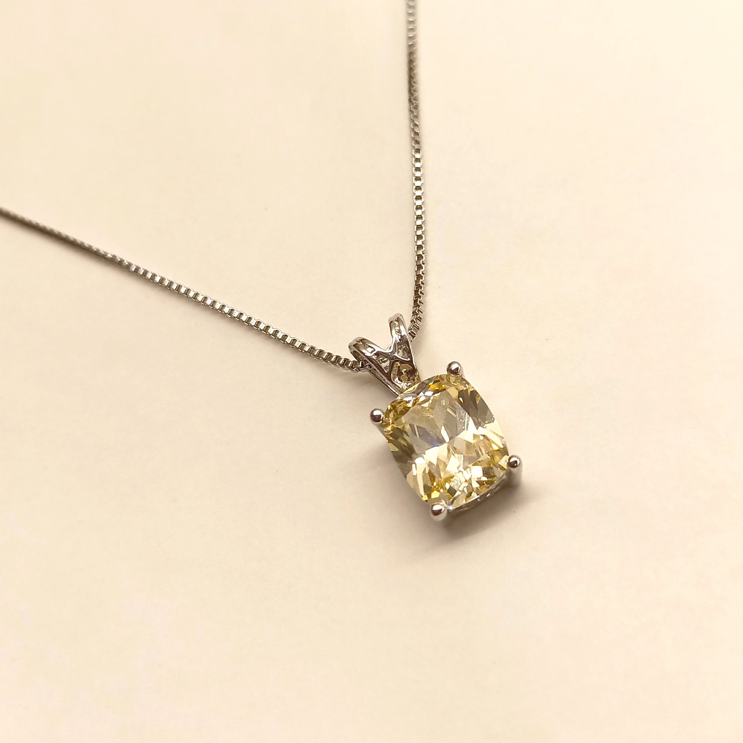 Margo Citrine Semiprecious Pendant With Silver Chain - qivii