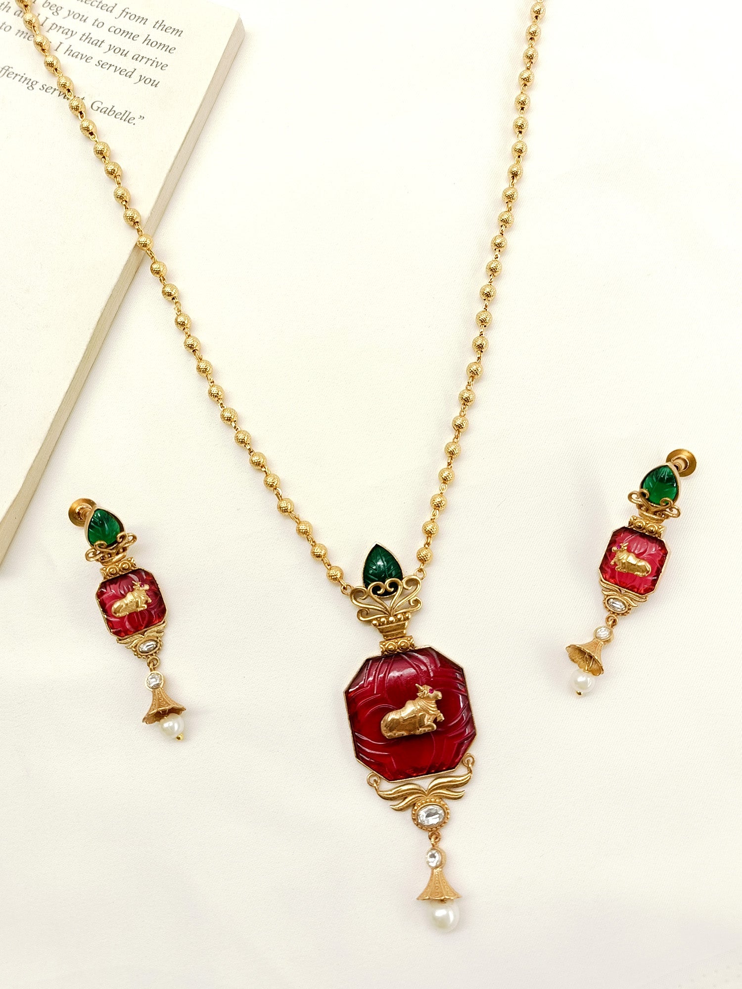 Pankhi R & G Antique Pendant Set - qivii
