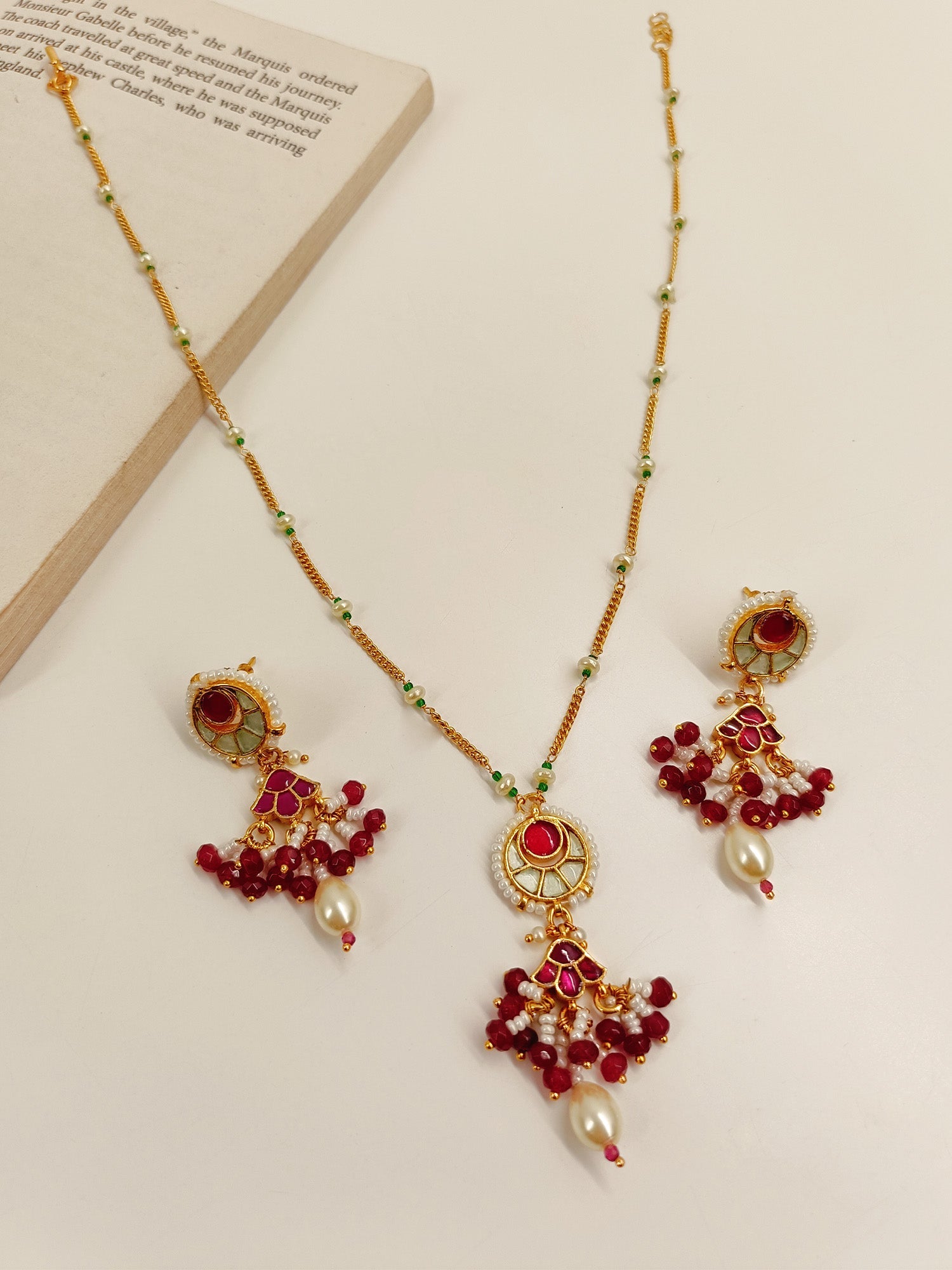 Jivika M & G Kundan Pendant Set - qivii