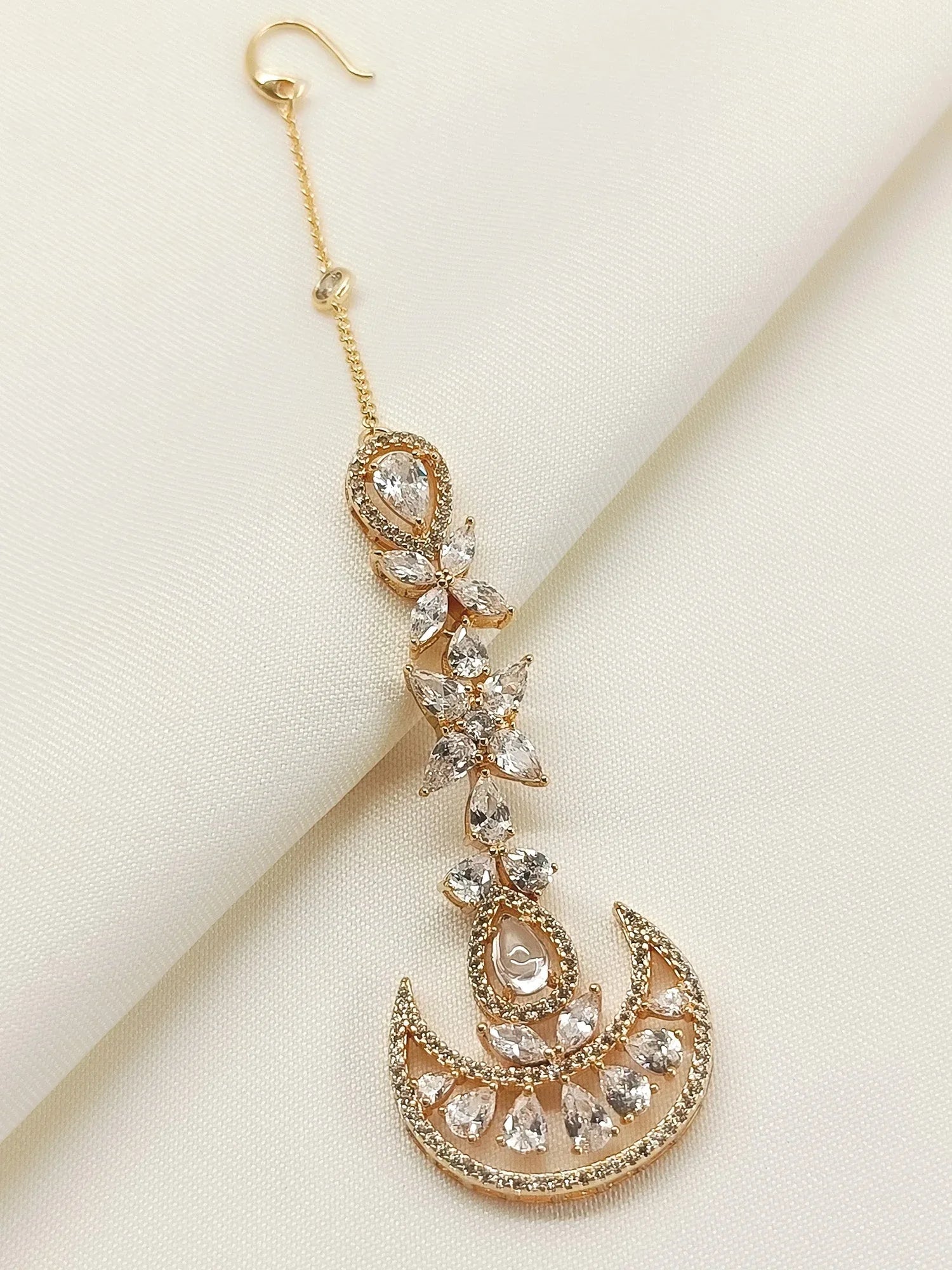 Kinari White American Diamond Teeka