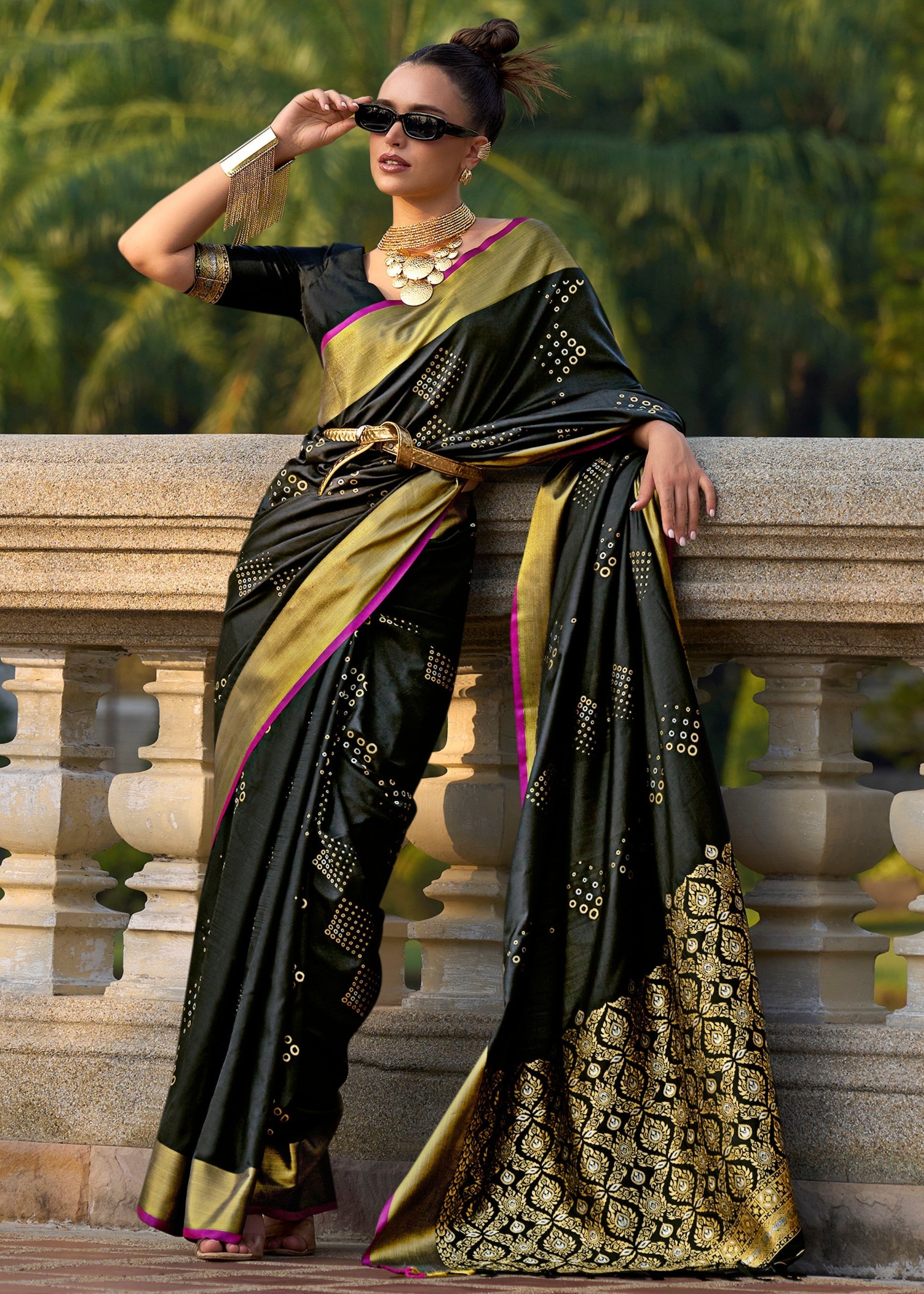 Black Handloom Weaving Satin Silk Saree - qivii
