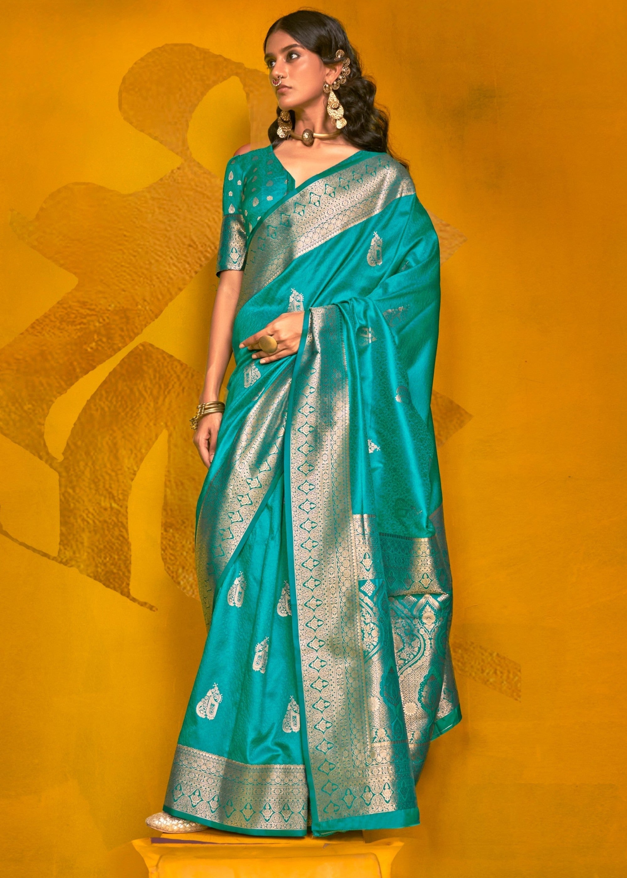 Cyan Blue Two Tone Handloom Weaving Silk Saree - qivii