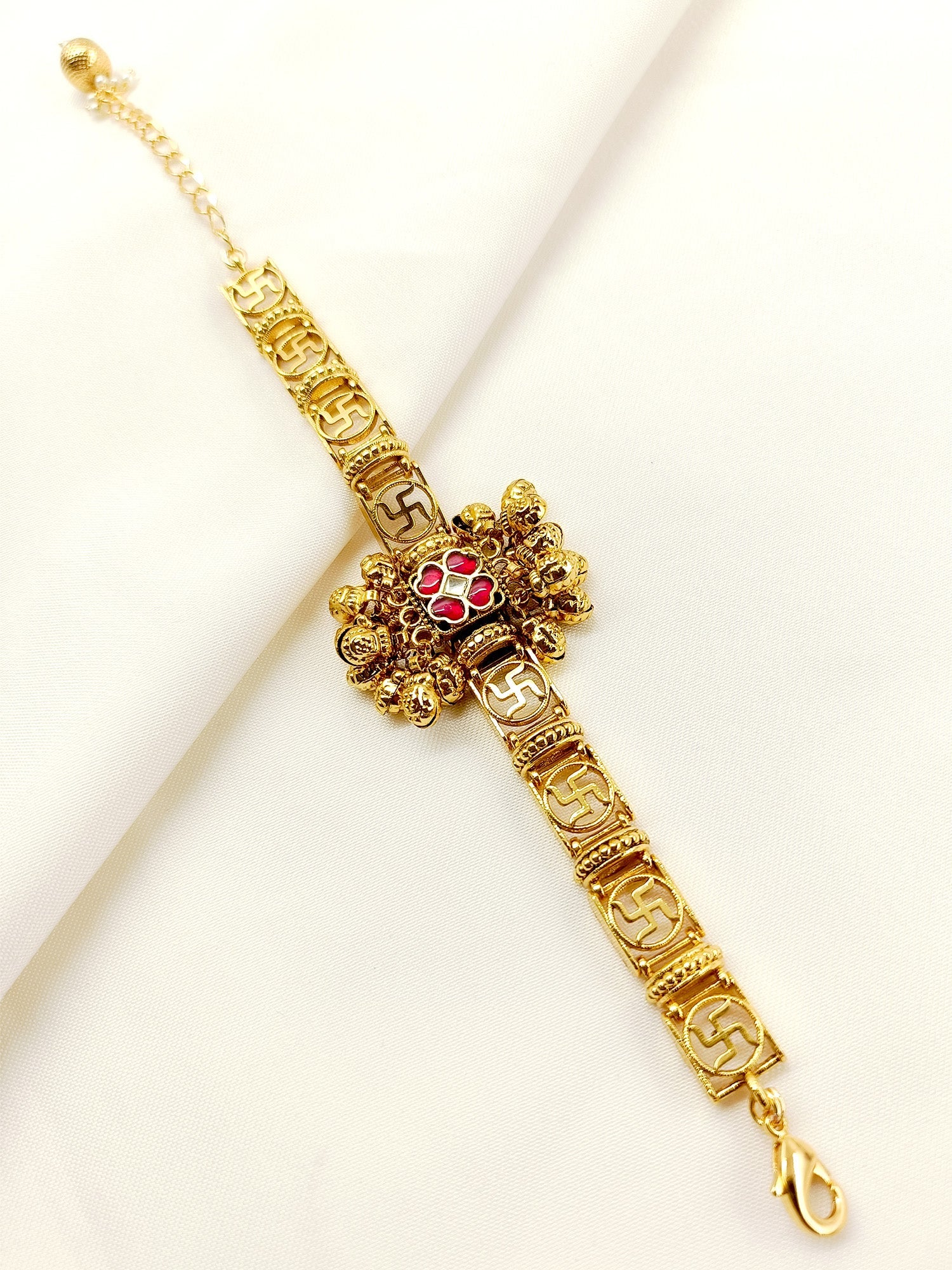 Yaasmin Red Kundan Bracelet