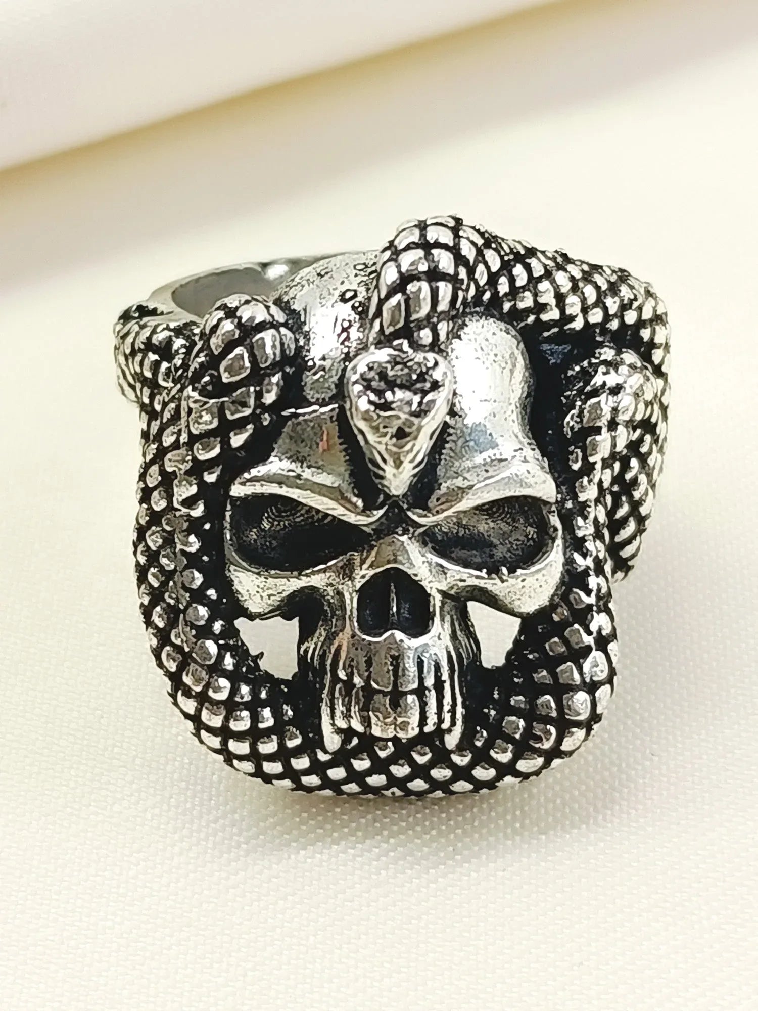 Sadhvi Silver Western Finger Ring
