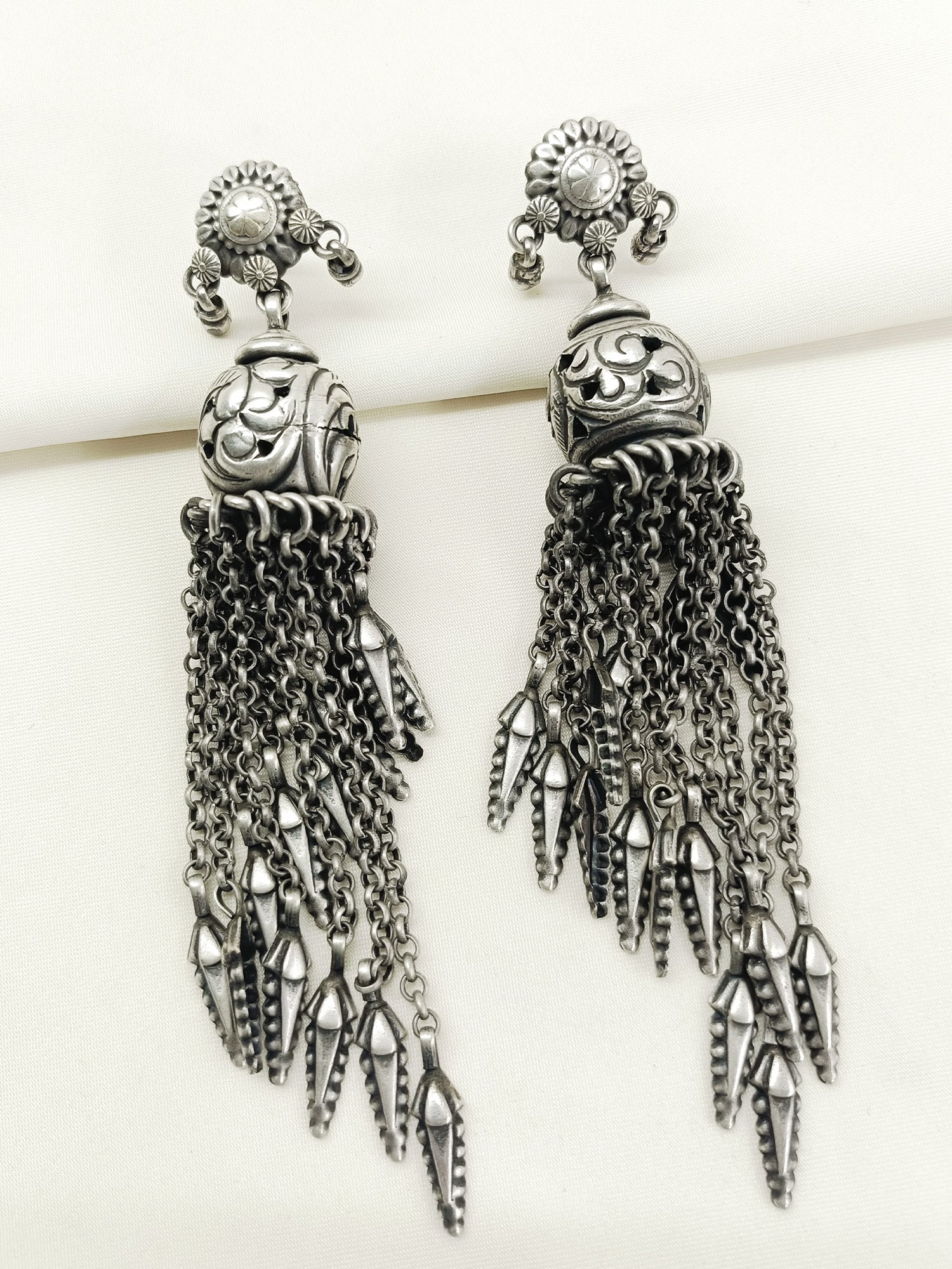 Swaran Plain Oxidized Jhumki