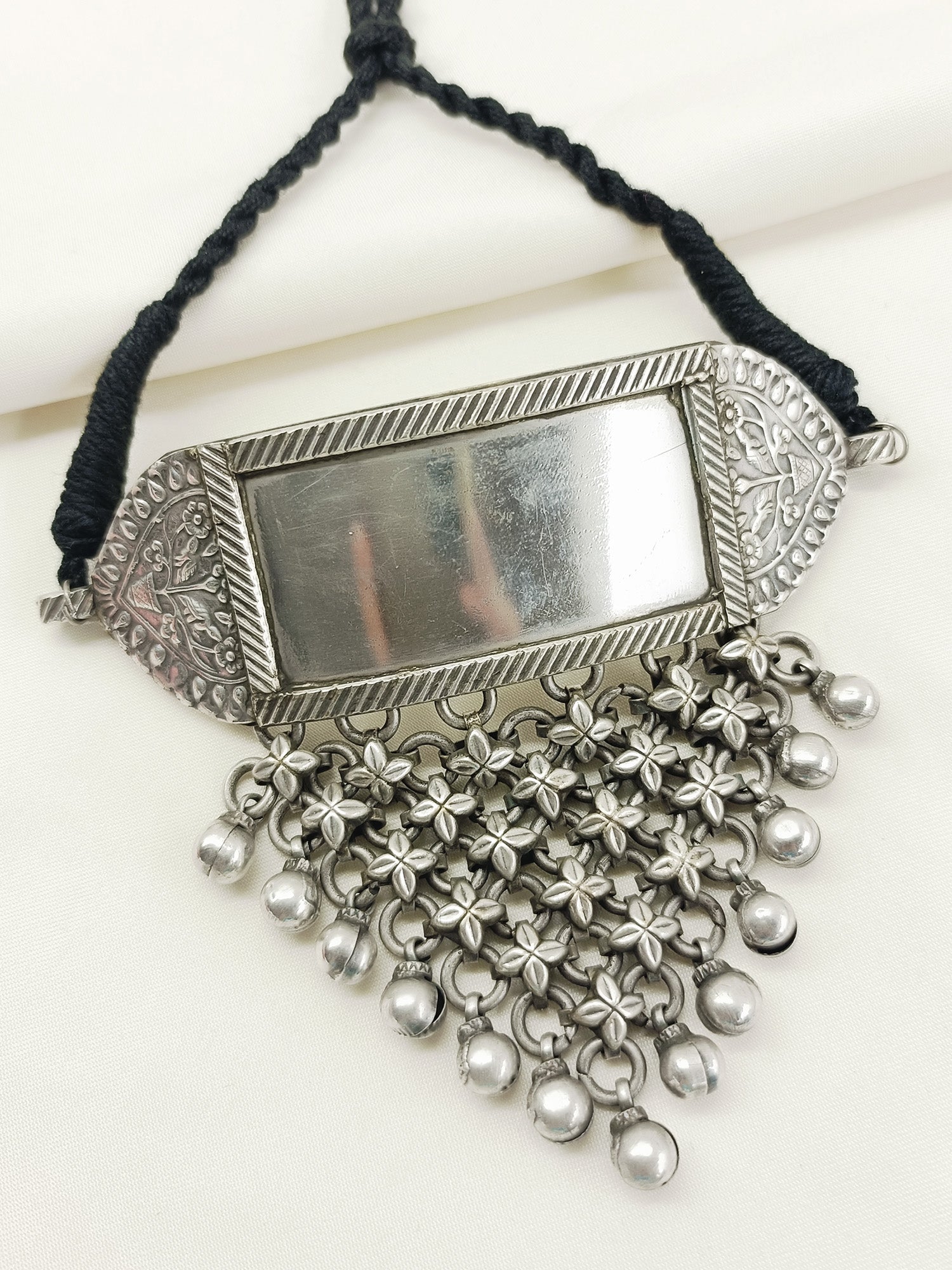 Indulekha Plain Oxidized Neckpiece