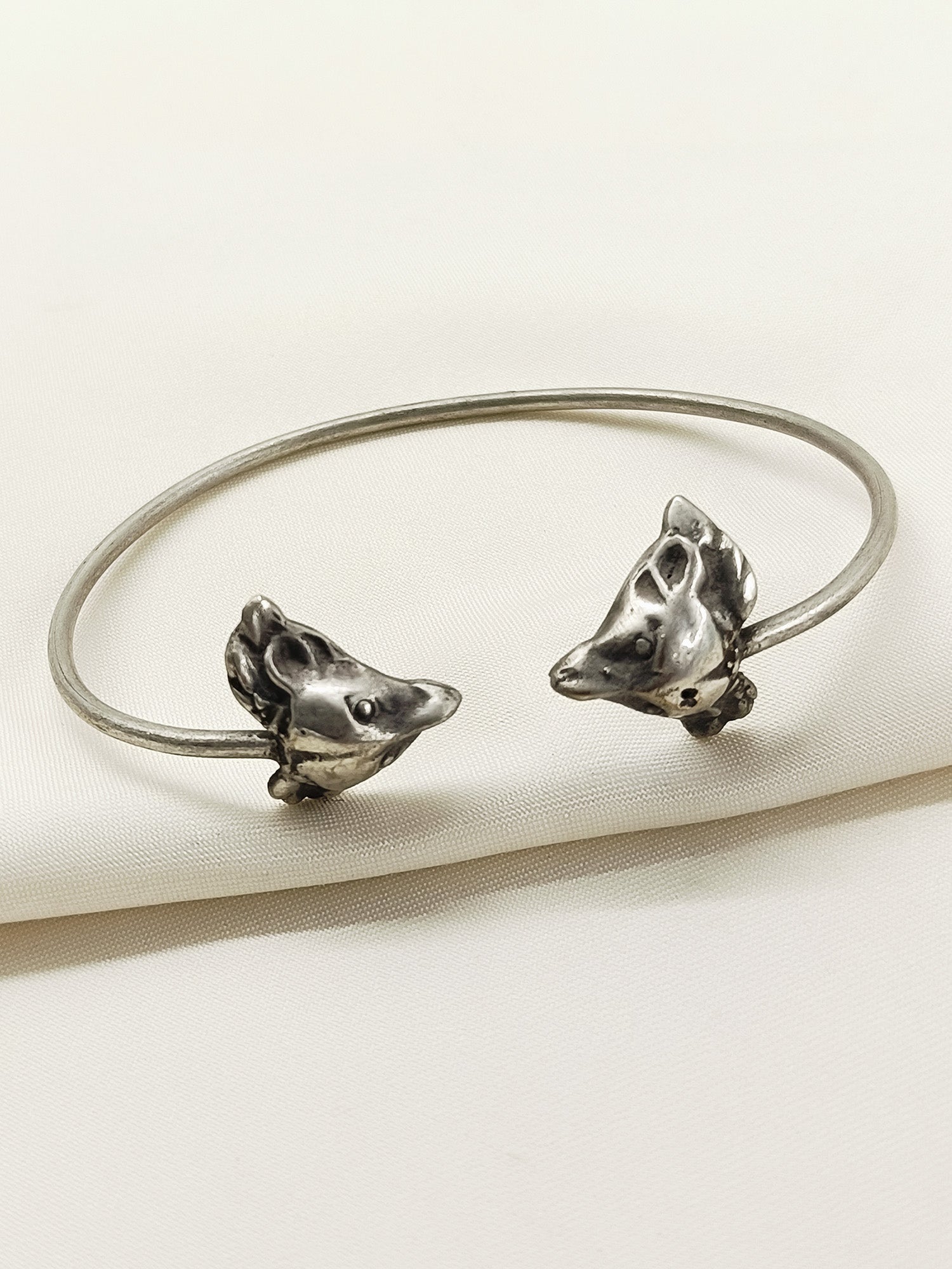 Vicitra Plain Oxidized Bracelet