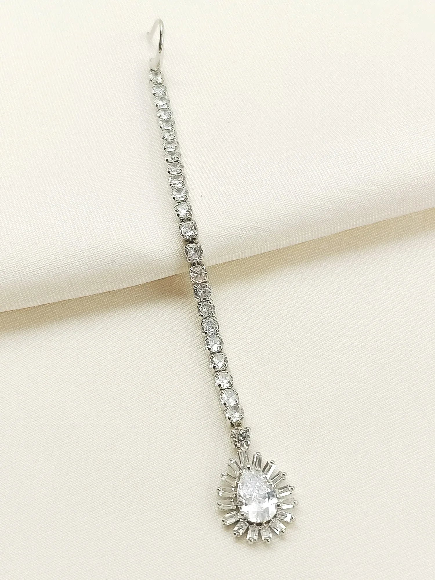 Kishwar White American Diamond Teeka