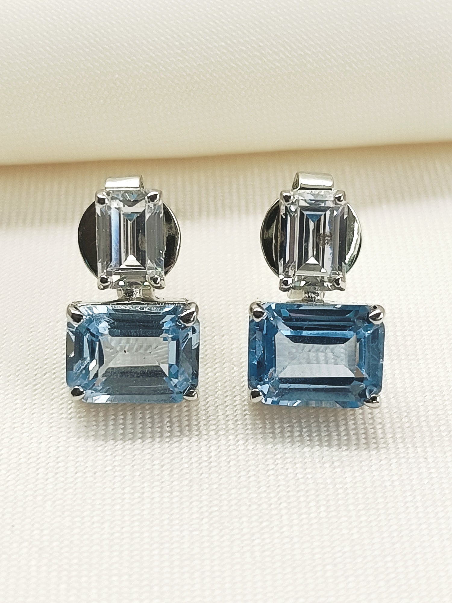 Camelia Aqua Blue 92.5 Silver Swarovski Stone Tops - qivii