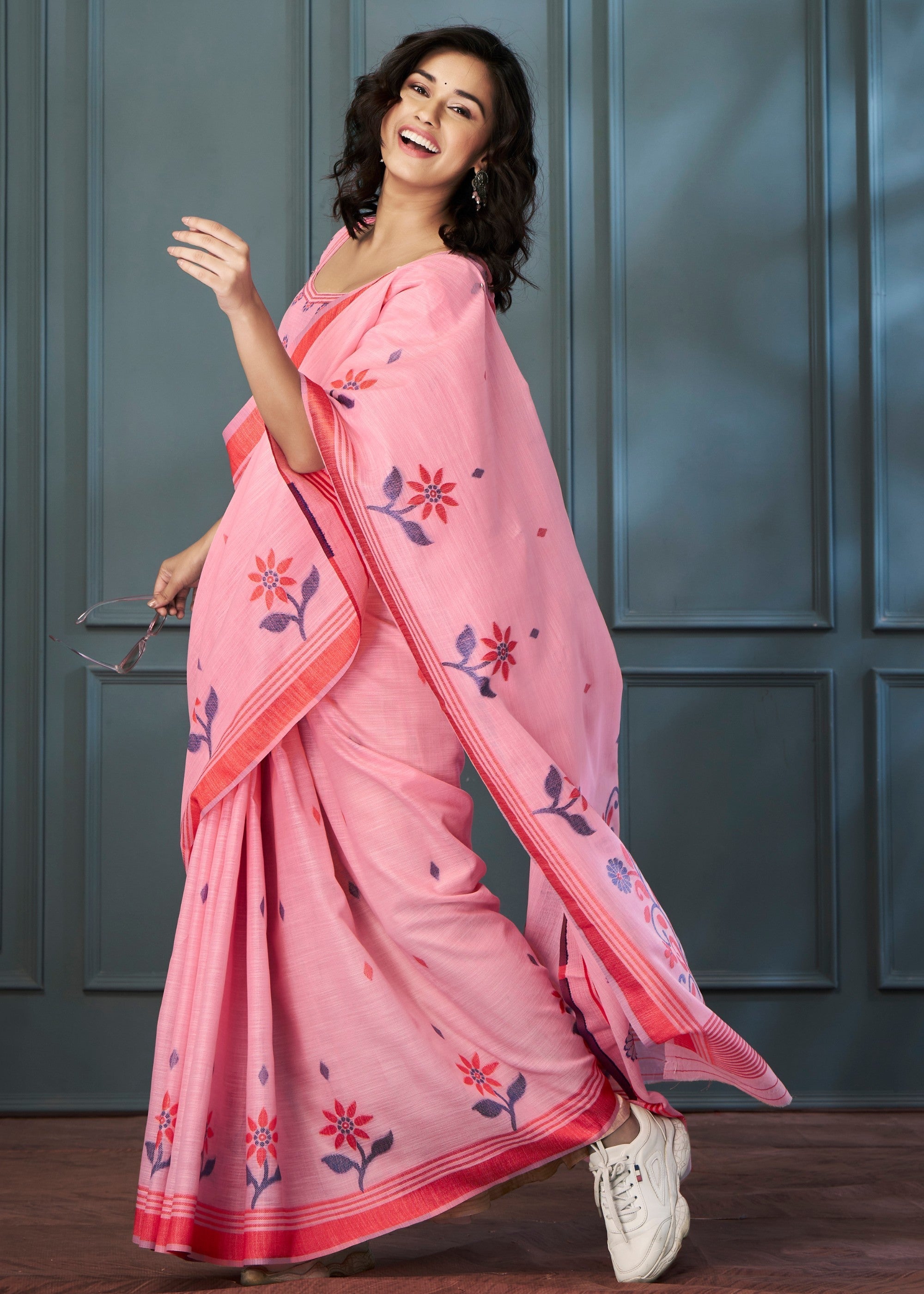 Soft Pink Handloom Linen Silk Saree with Beautiful Weaving - qivii