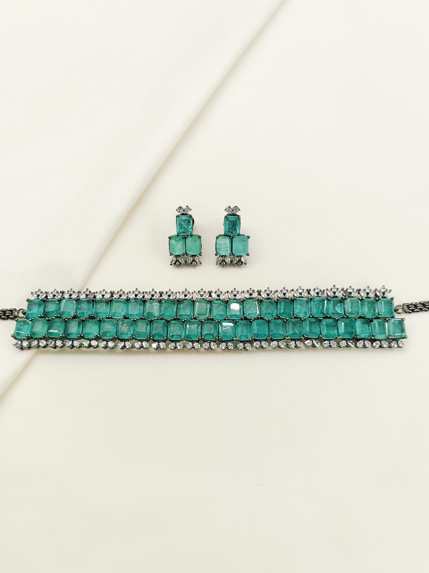 Maral Mint Green Victorian Choker Set