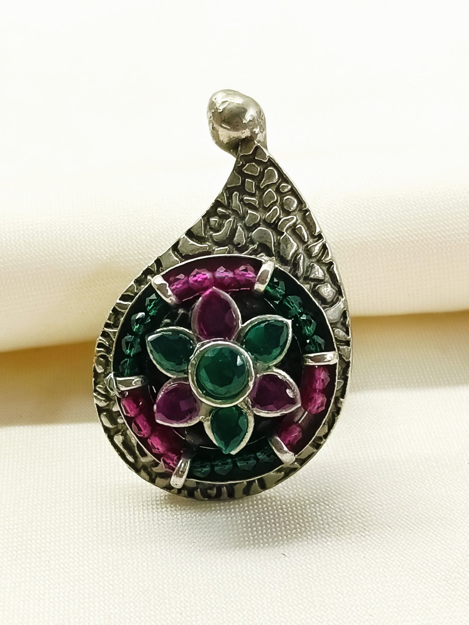 Neysa R&G Oxidized Finger Ring