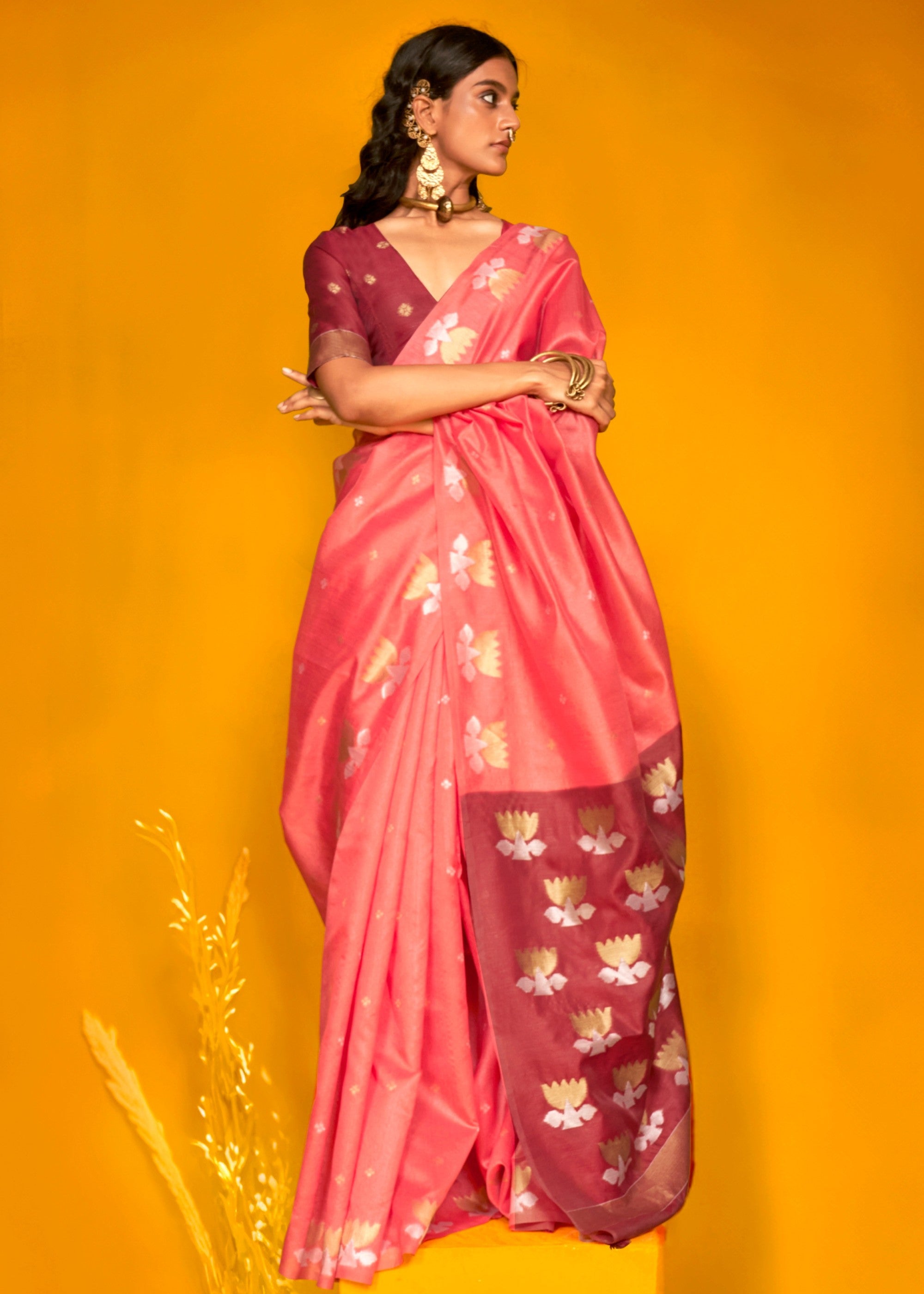 Peach Tussar Handloom Weaving Silk Saree - qivii