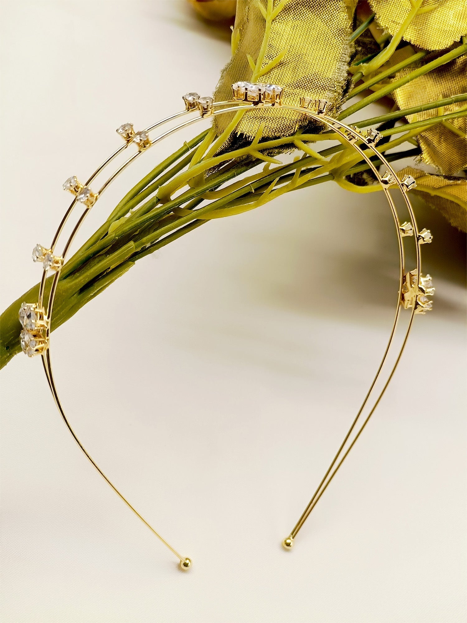 Faridha American Diamond Hair Band - qivii