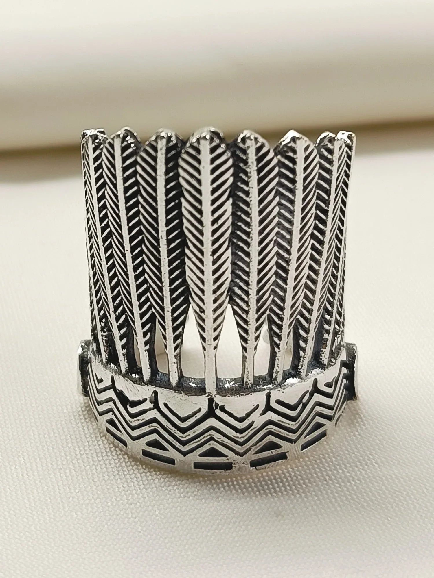 Raaidha Silver Western Finger Ring