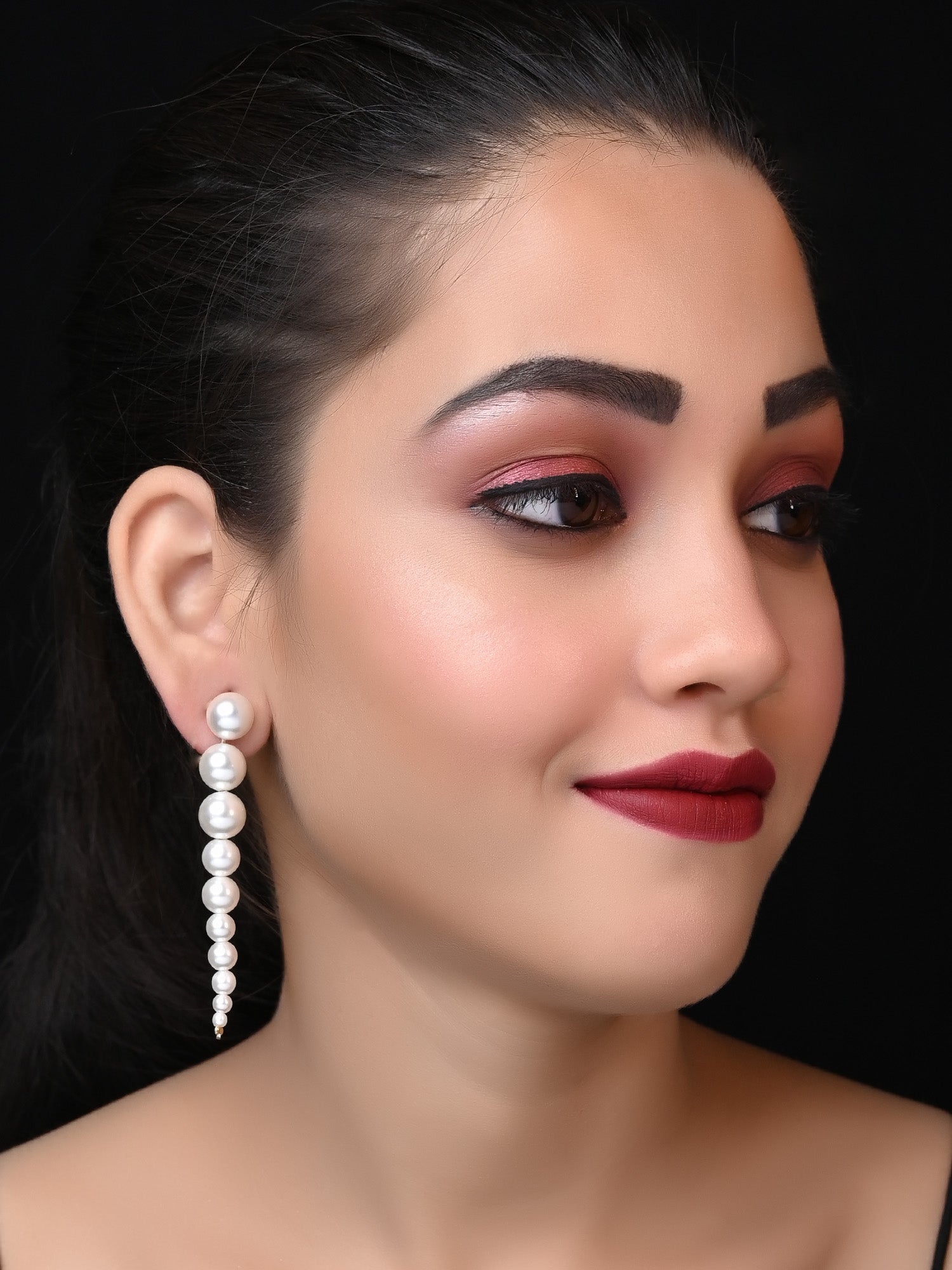 Rayna Long Pearl Earrings - qivii