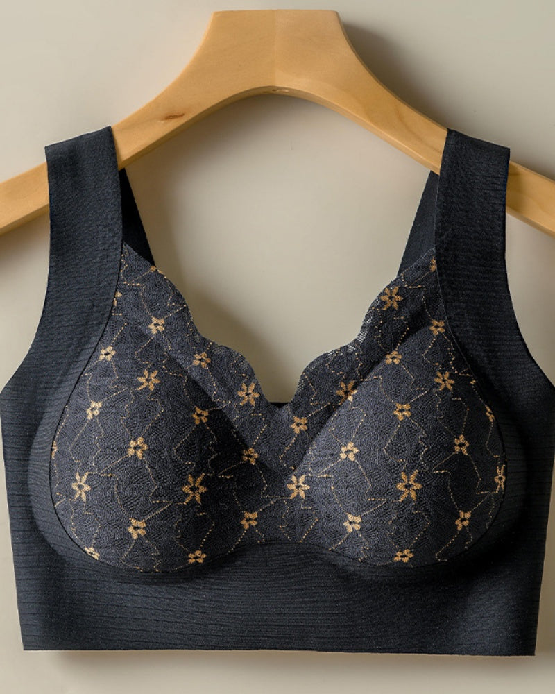 Wire Free Seamless Thin Breathable Bra with Delicate Floral Lace