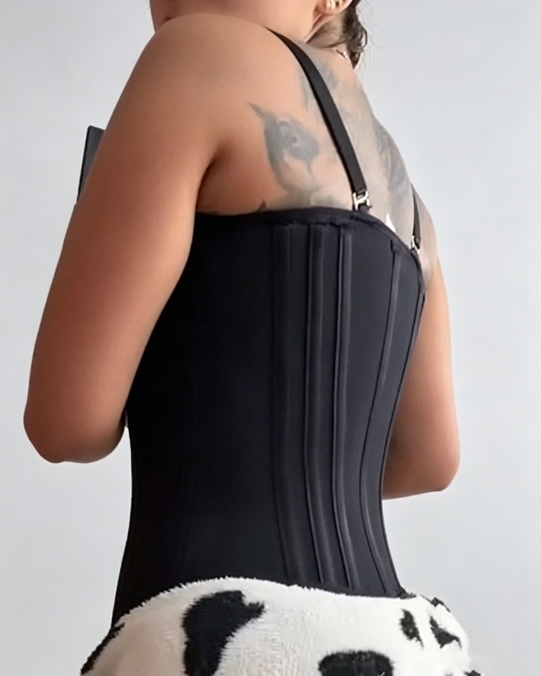 Black Front Zipper Corset Waist Trainer with Adjustable Straps - By Qivii