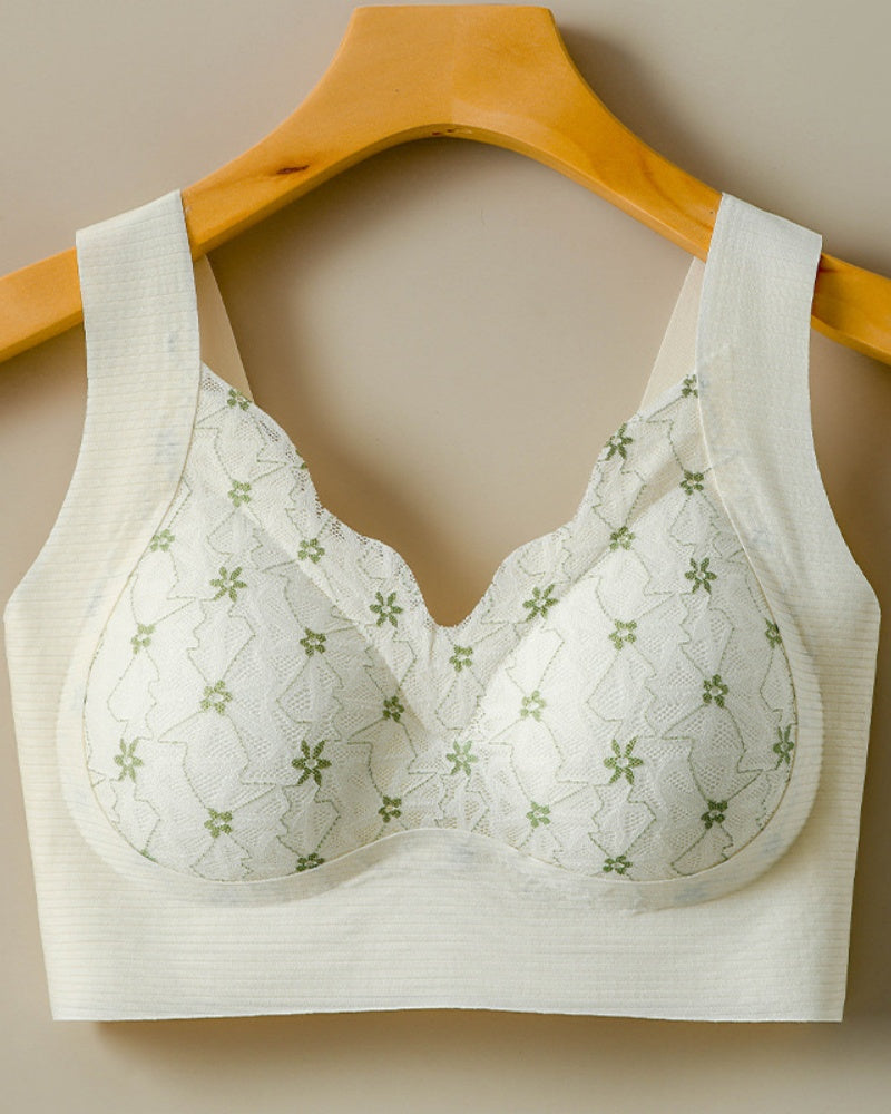 Wire Free Seamless Thin Breathable Bra with Delicate Floral Lace