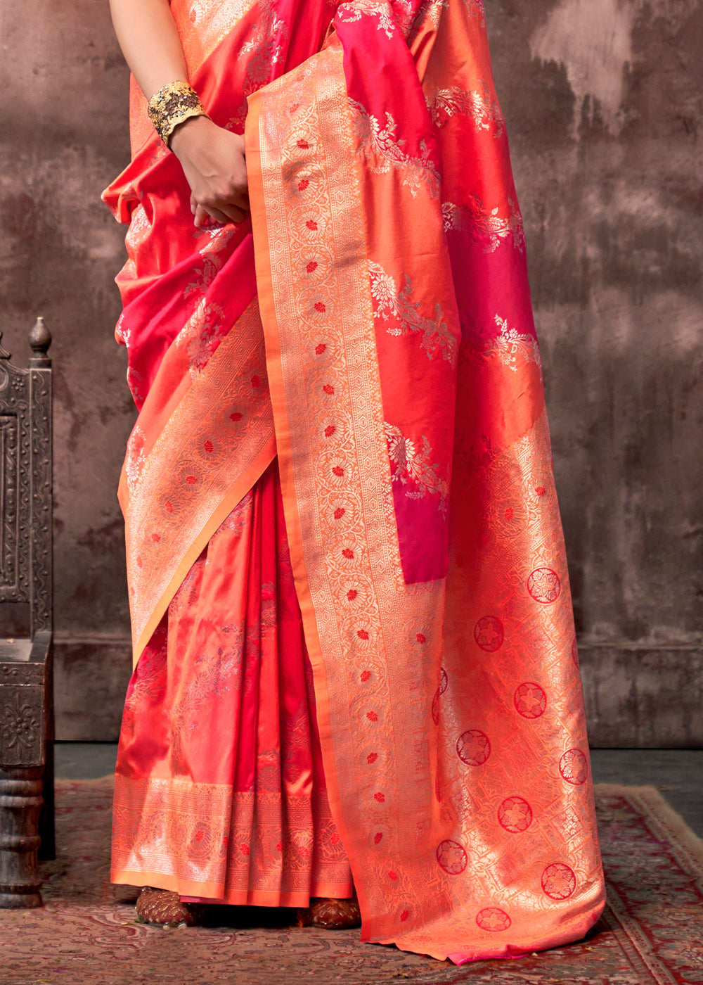 Pink & Orange Rangkaat Handloom Silk Saree - qivii