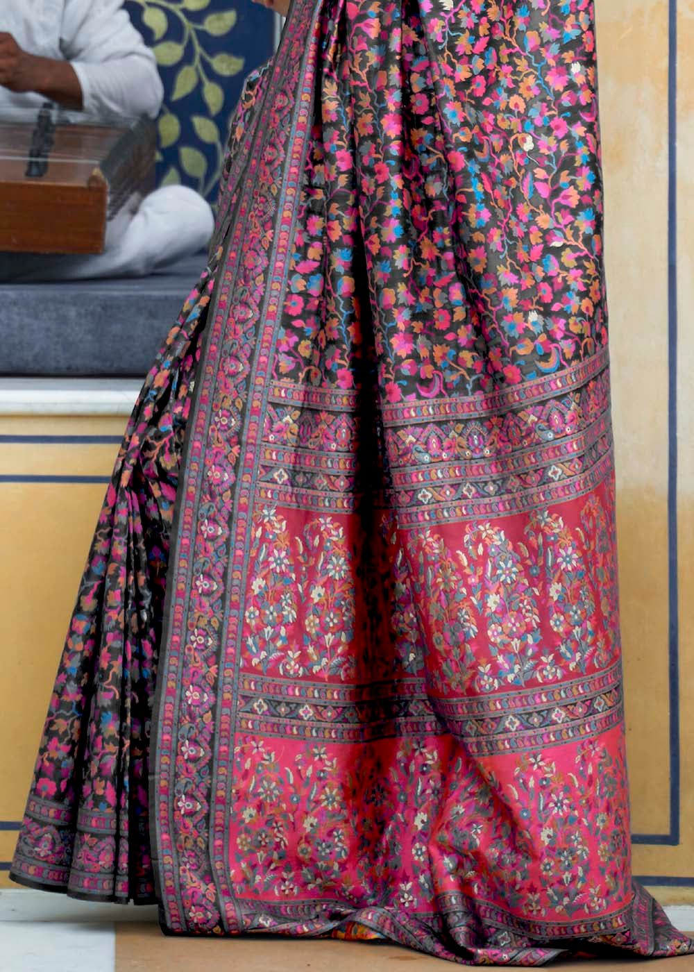 Midnight Black Banarasi Jamawar Woven Silk Saree - qivii
