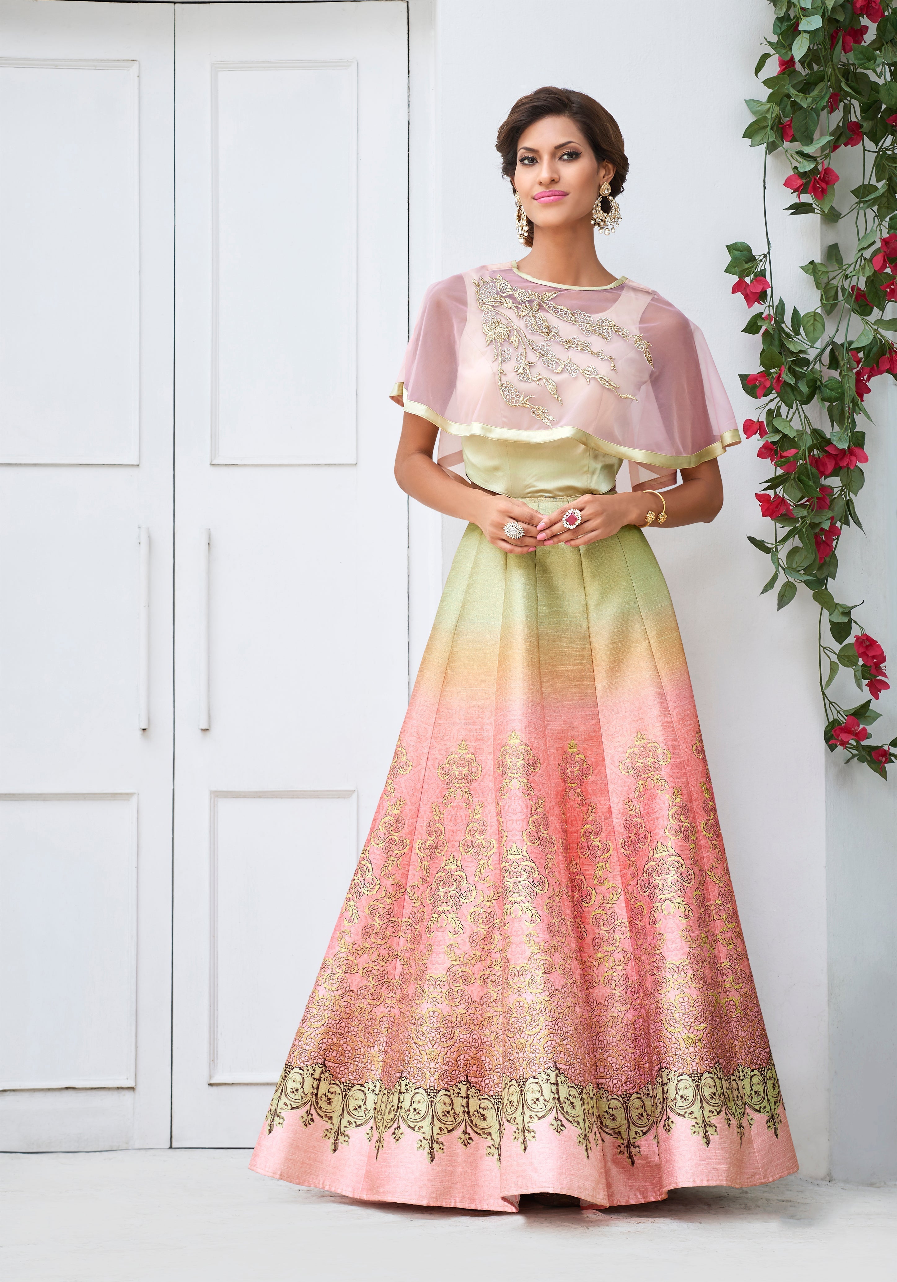 Dazzling Digitals: A Long Gown that Stuns with Its Print - qivii